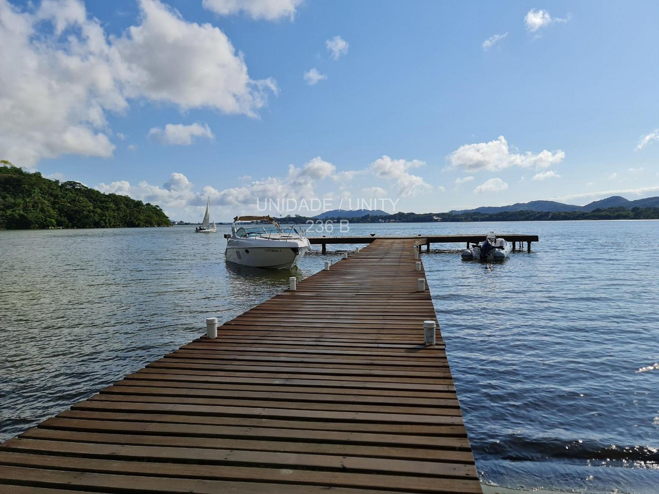 Completo apartamento em Resort na beira da lagoa