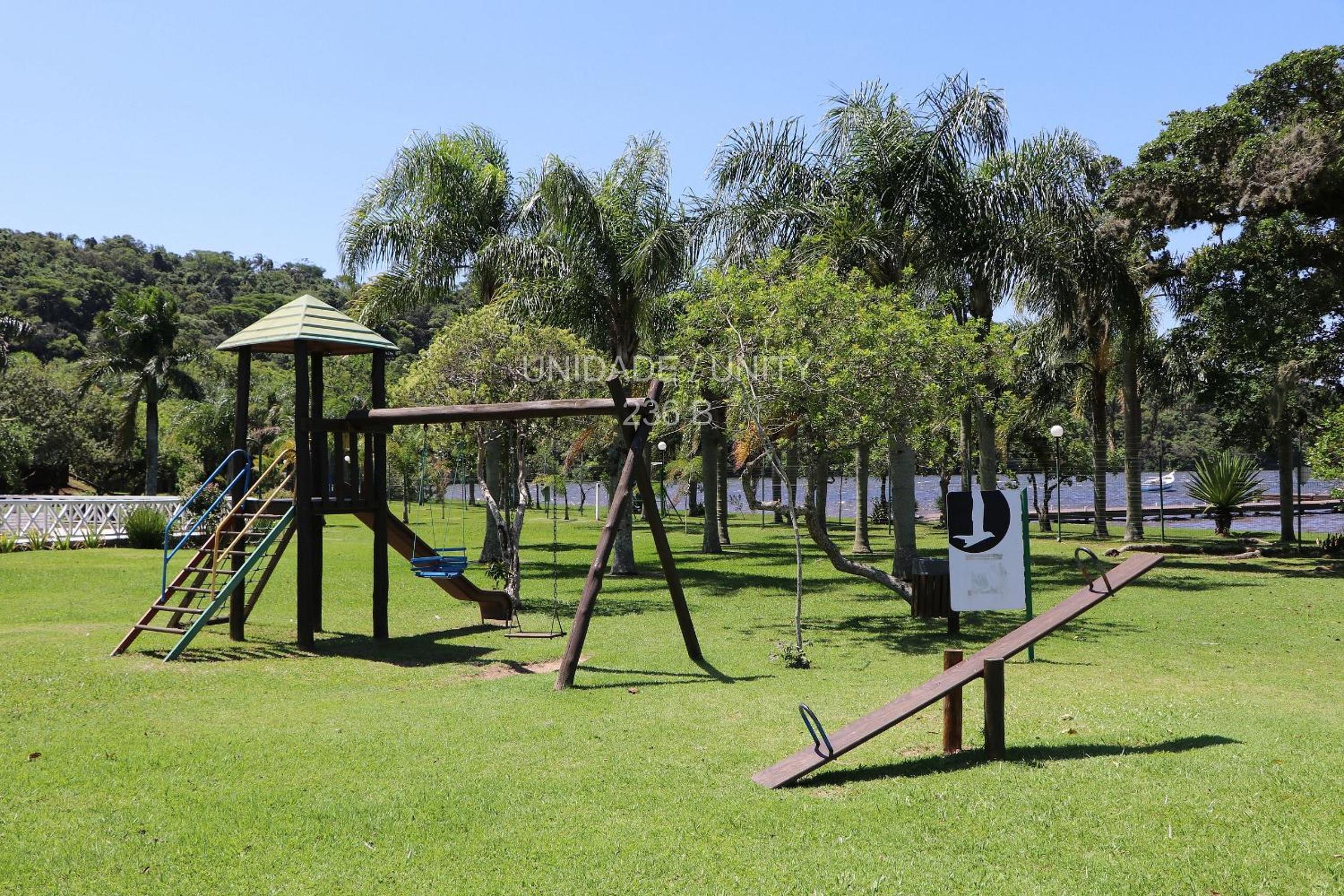 Completo apartamento em Resort na beira da lagoa