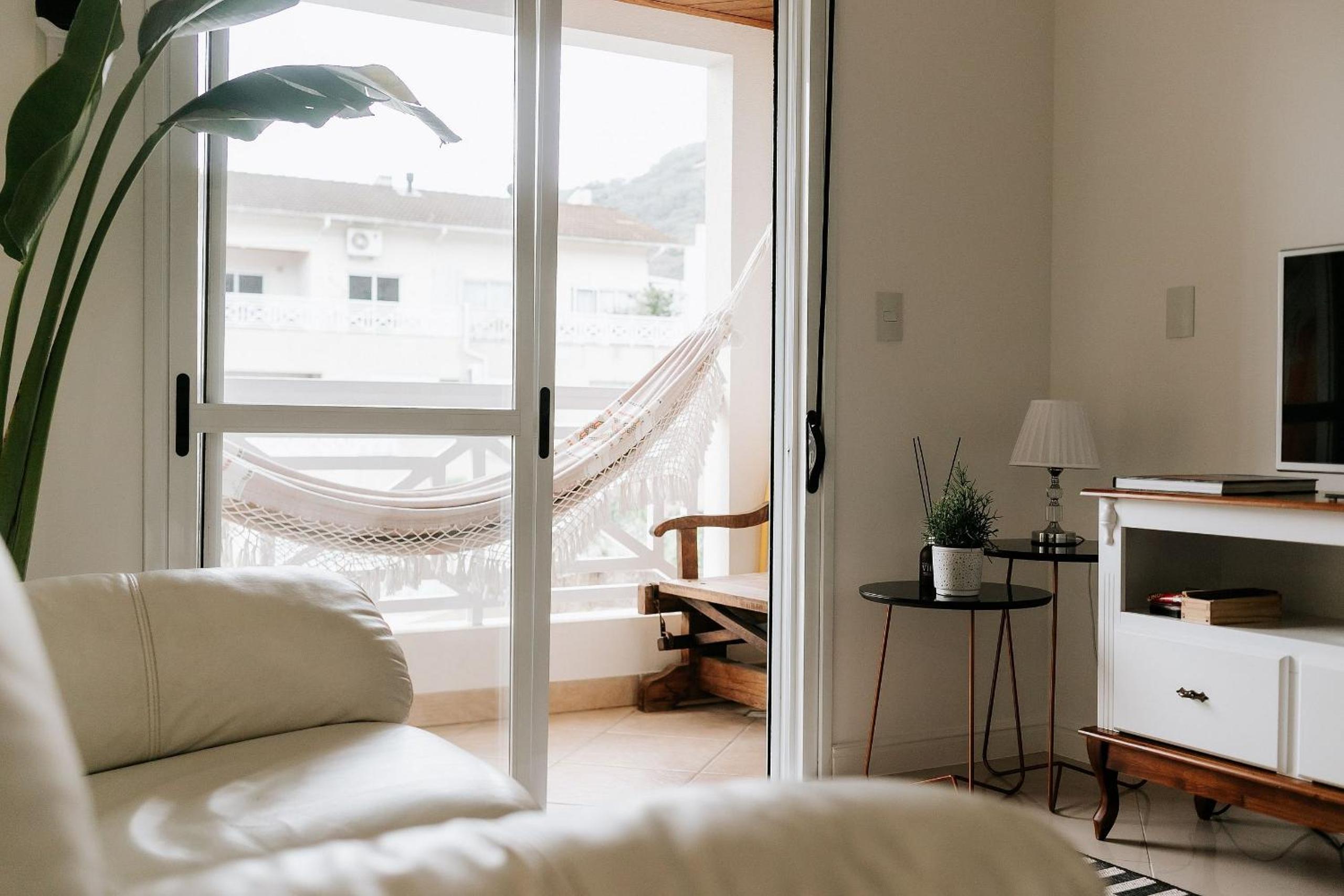 Completo apartamento em Resort na beira da lagoa