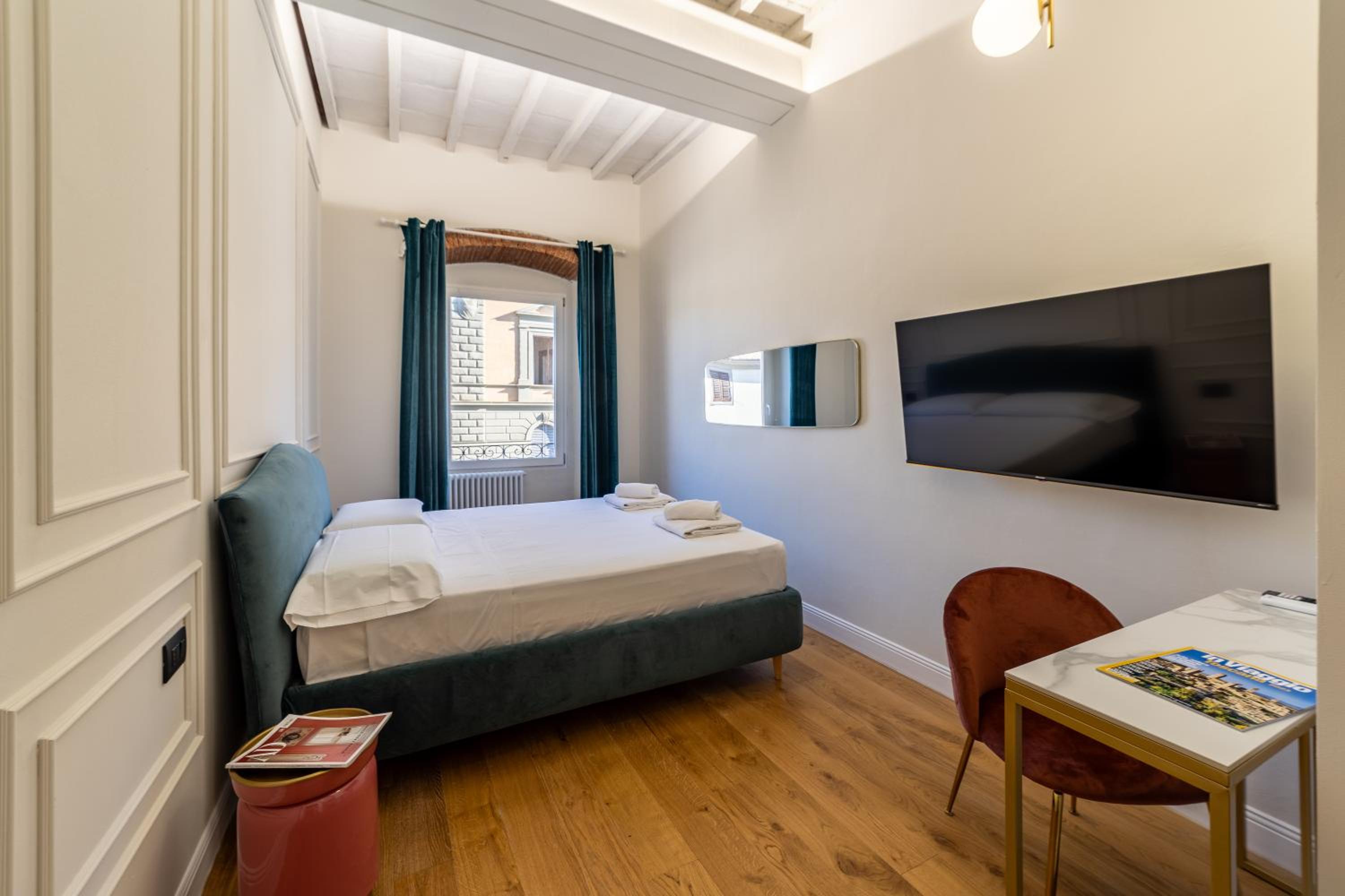 Leovinci Rooms