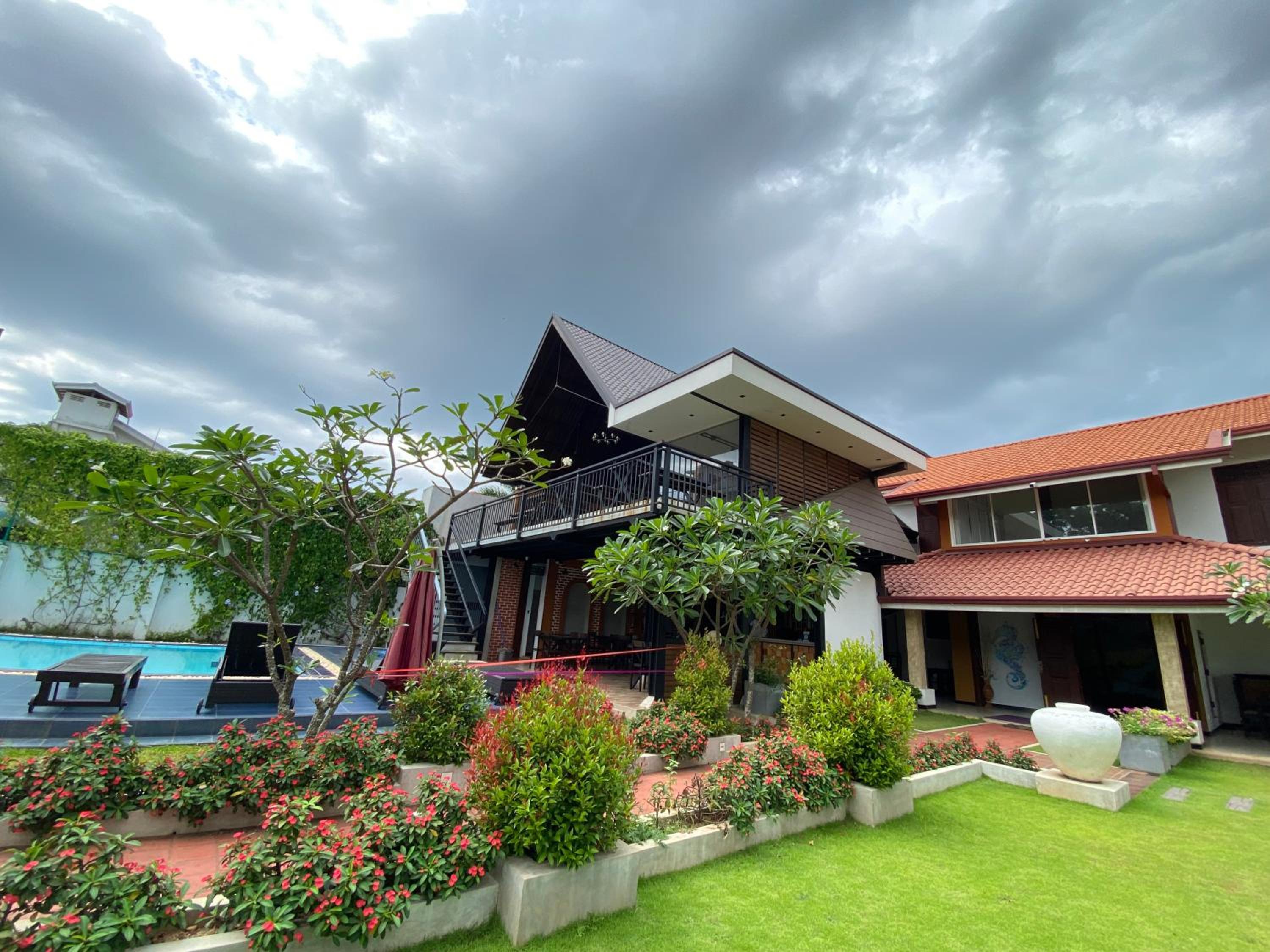 New Sea Villa