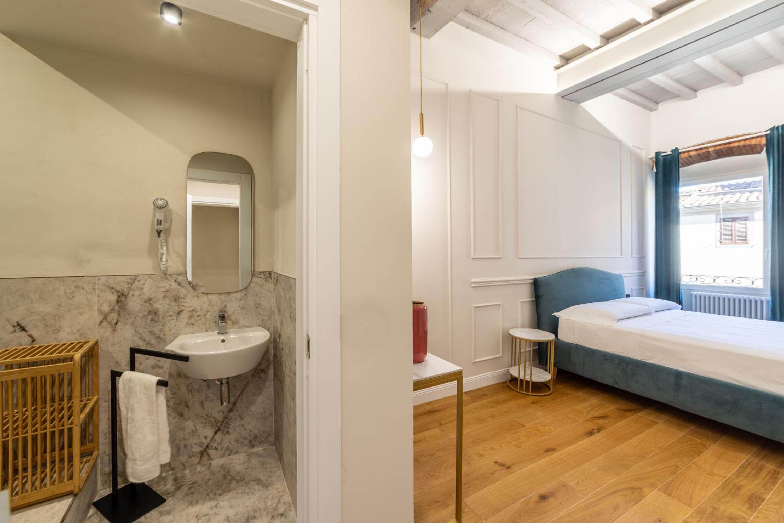 Leovinci Rooms