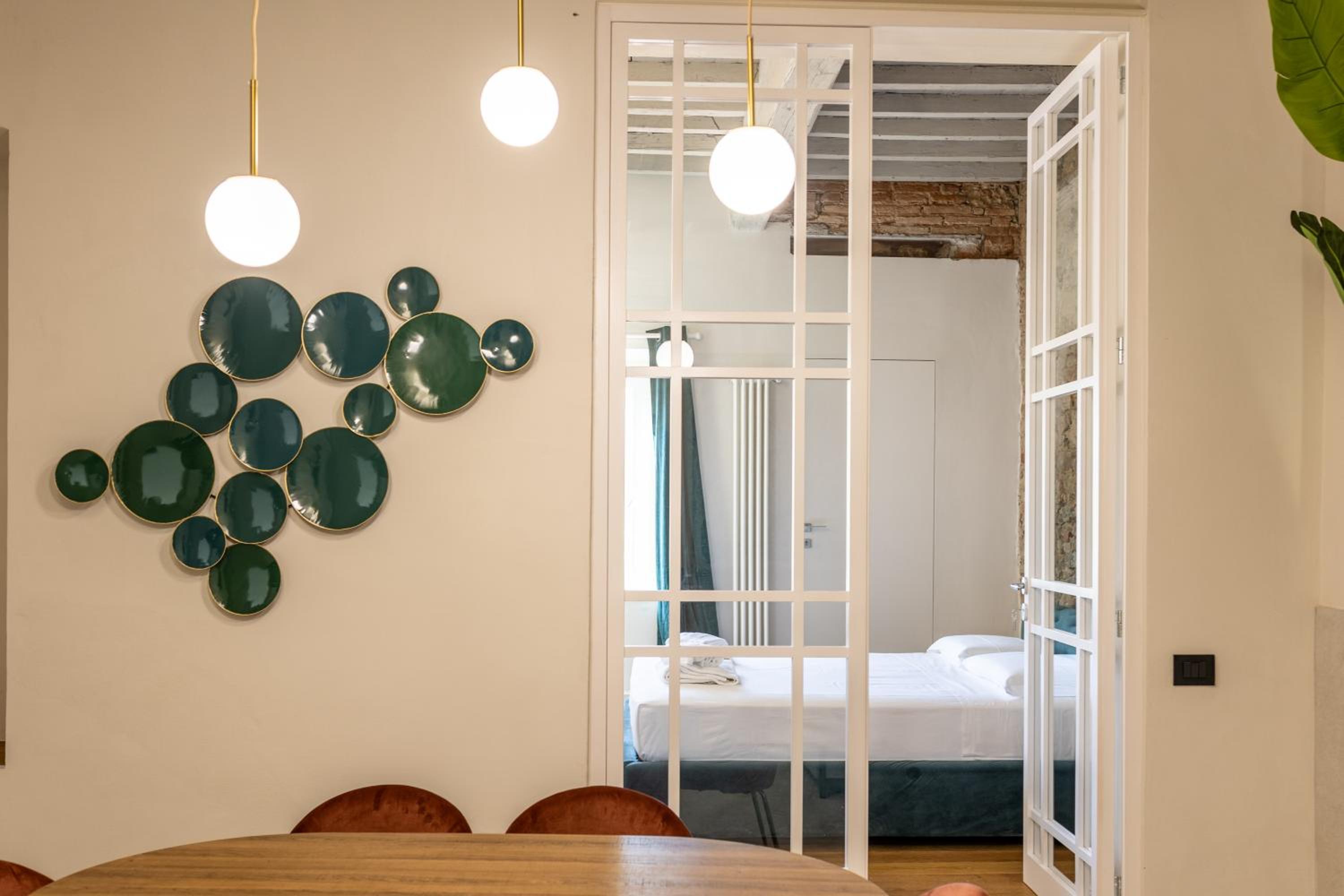 Leovinci Rooms