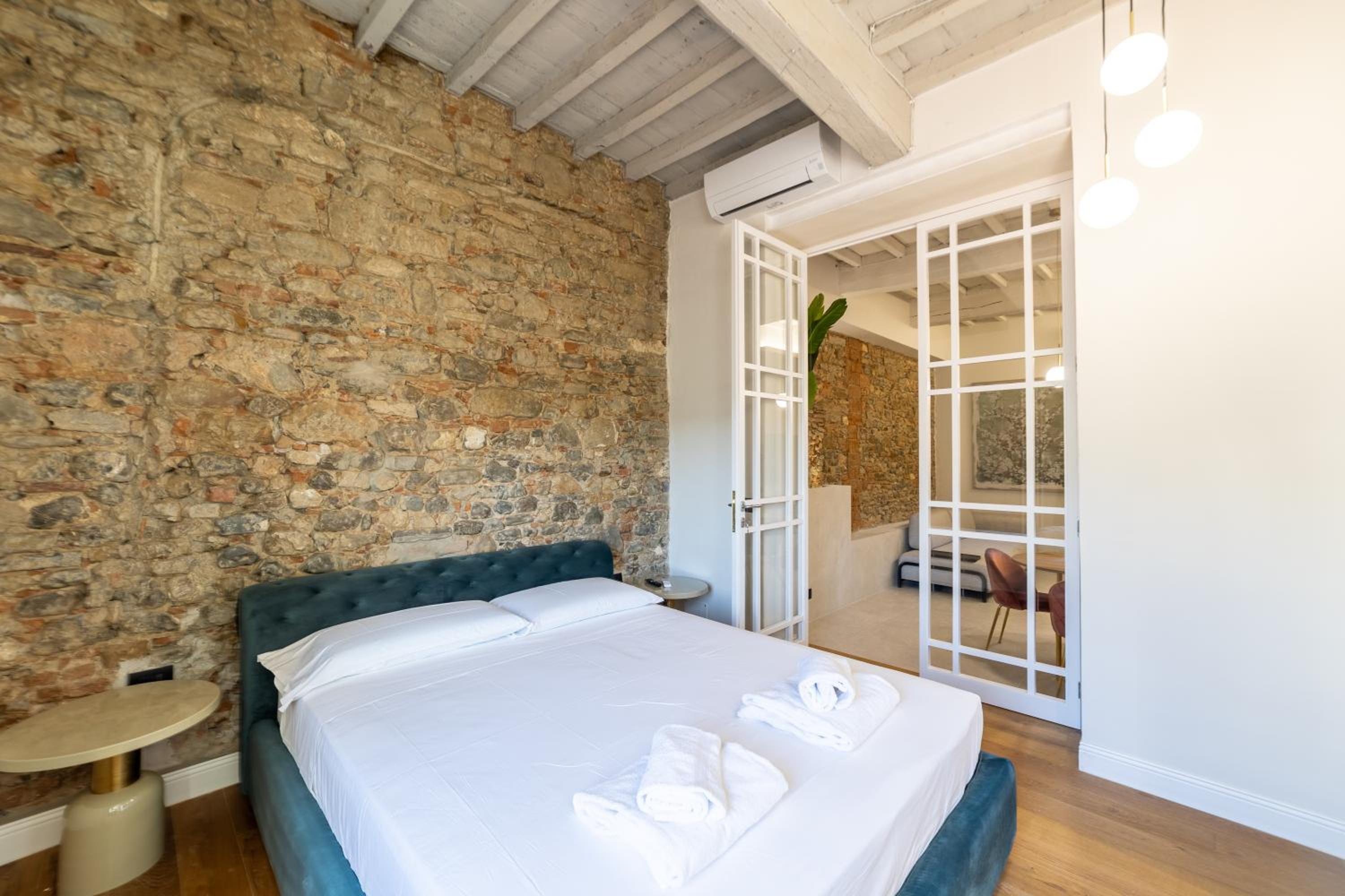 Leovinci Rooms