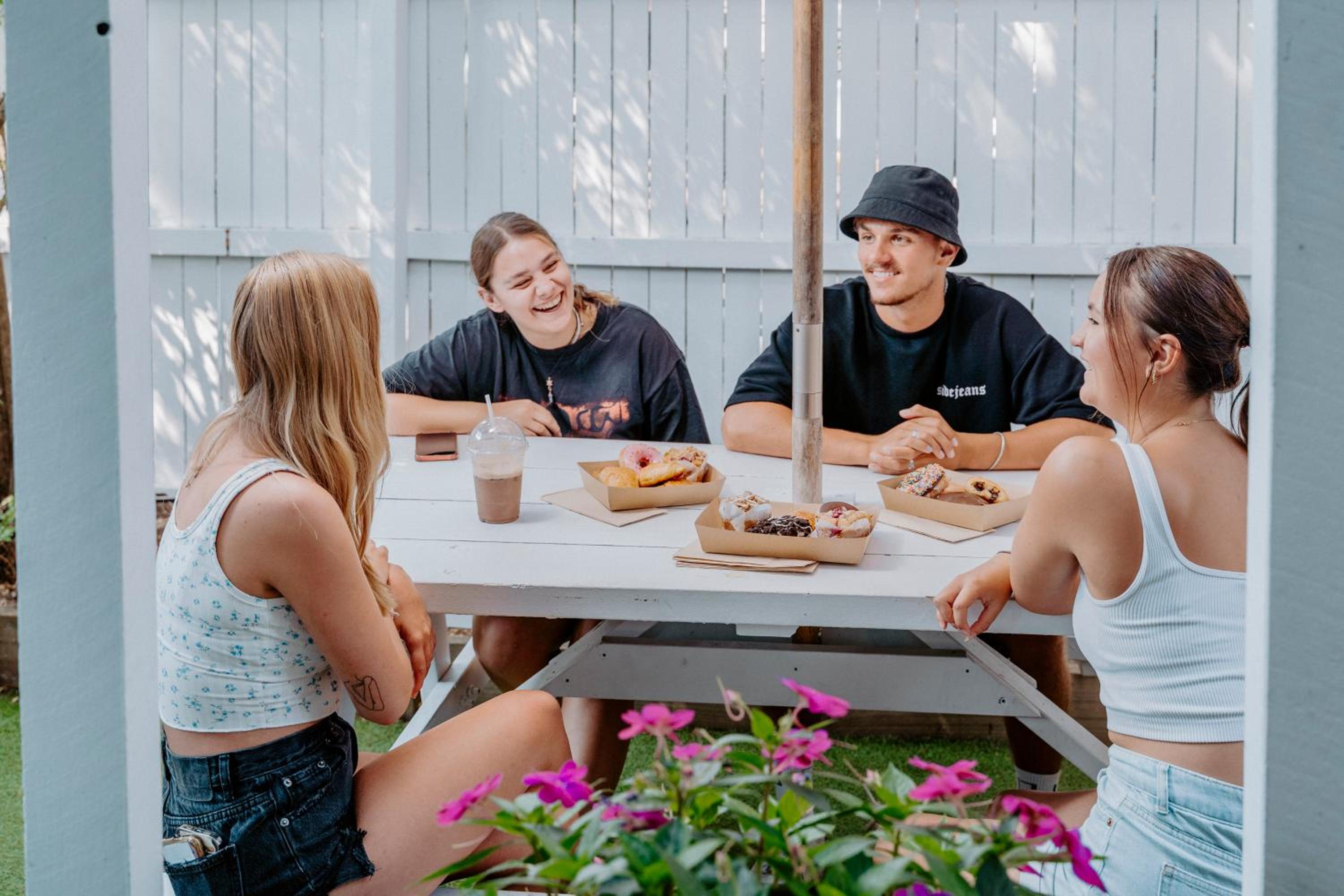 Surf Inn Boutique Backpackers - FREE BREAKFAST photo 43 of 48