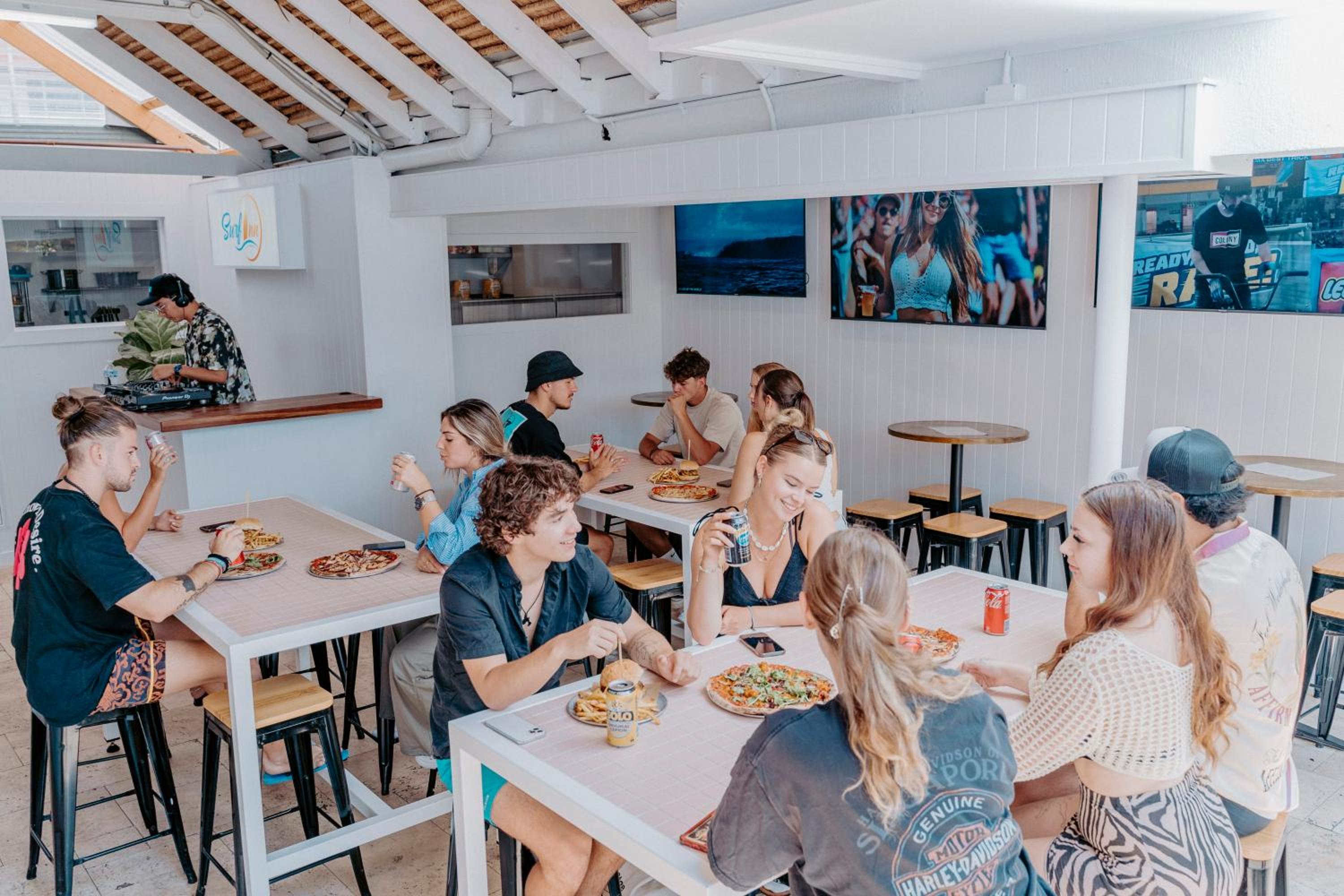 Surf Inn Boutique Backpackers - FREE BREAKFAST photo 19 of 48