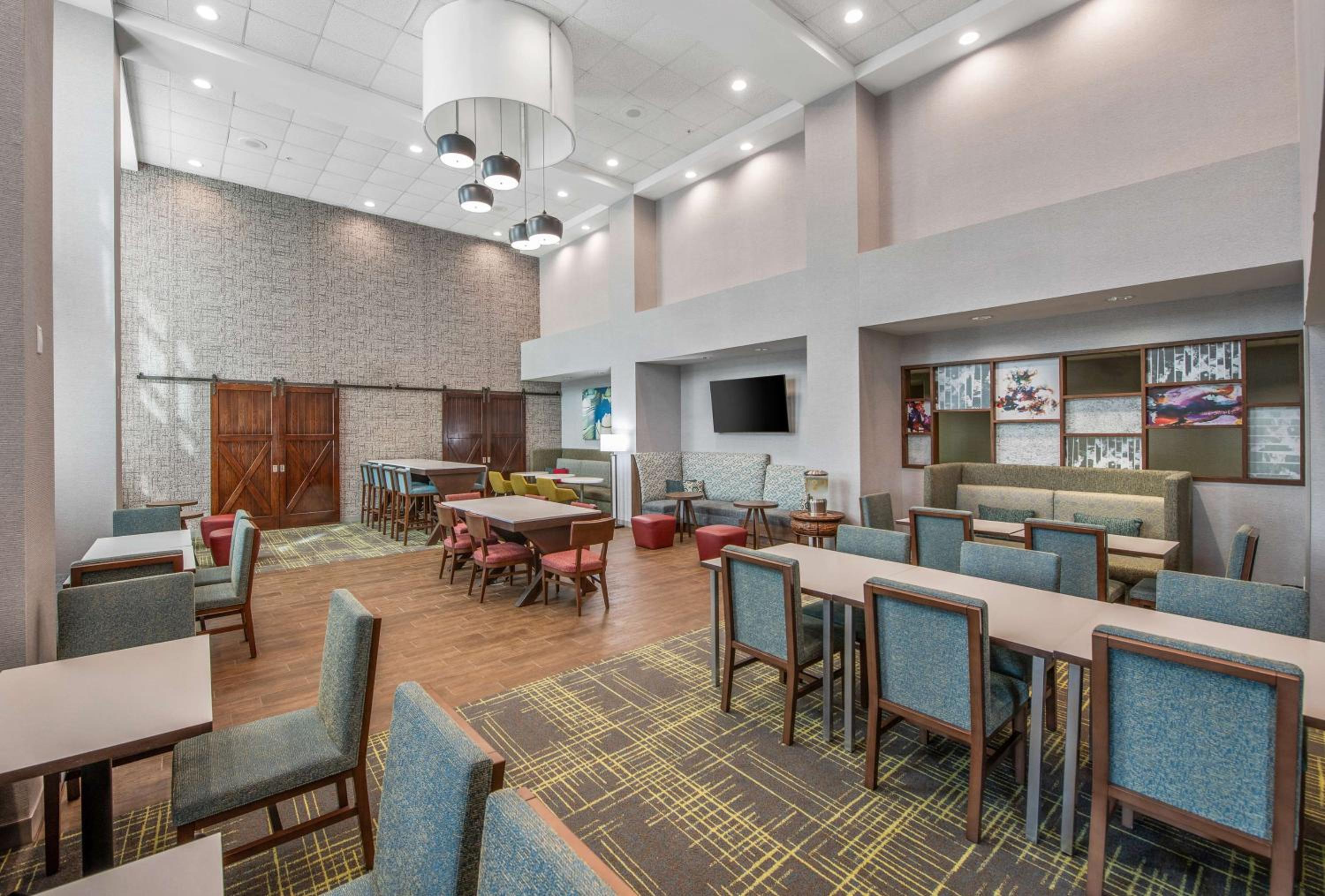 Dallas / Fort Worth Vacations - Hampton Inn  Suites Dallas-Allen - Property Image 4