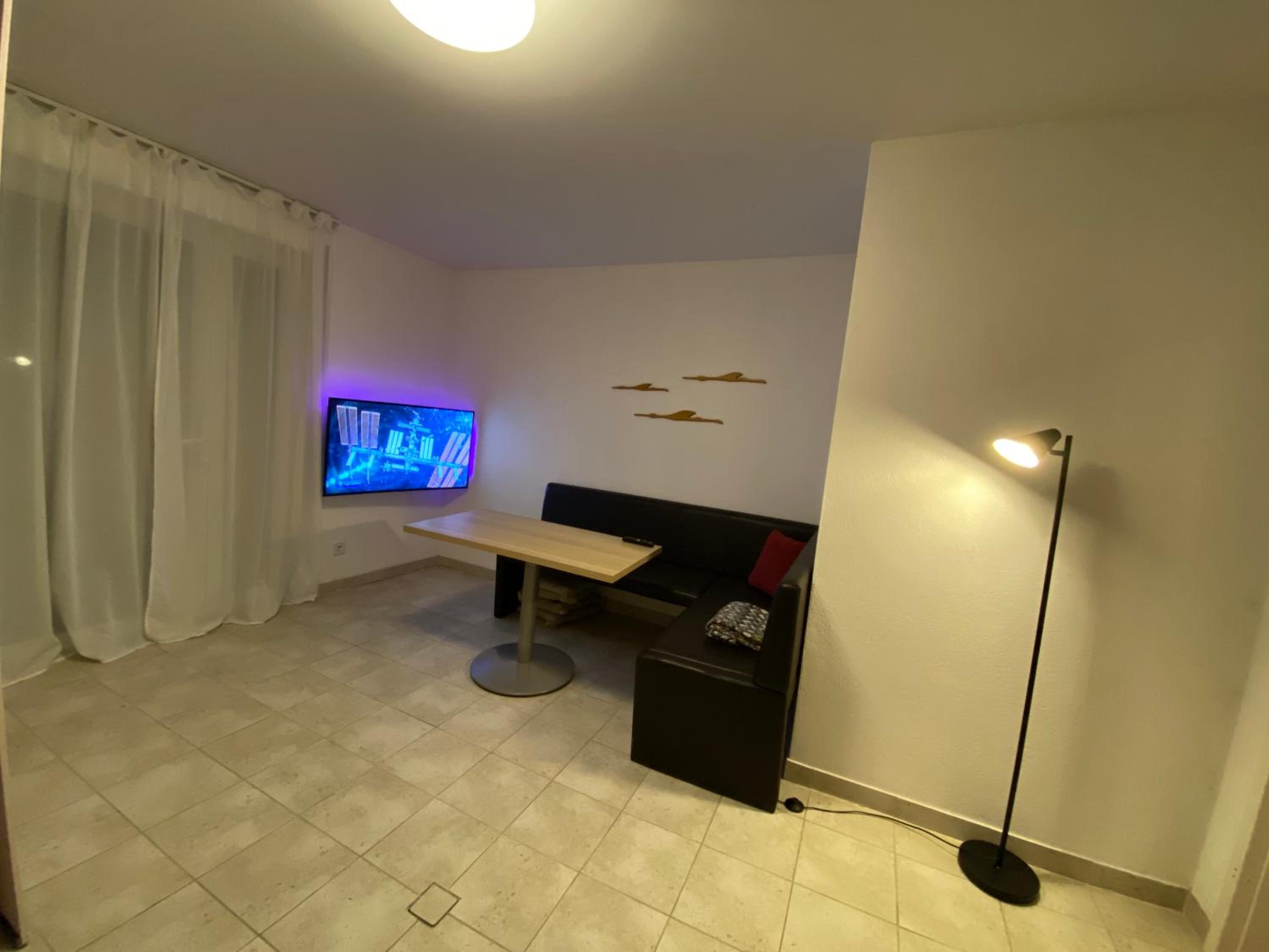 Photo 9