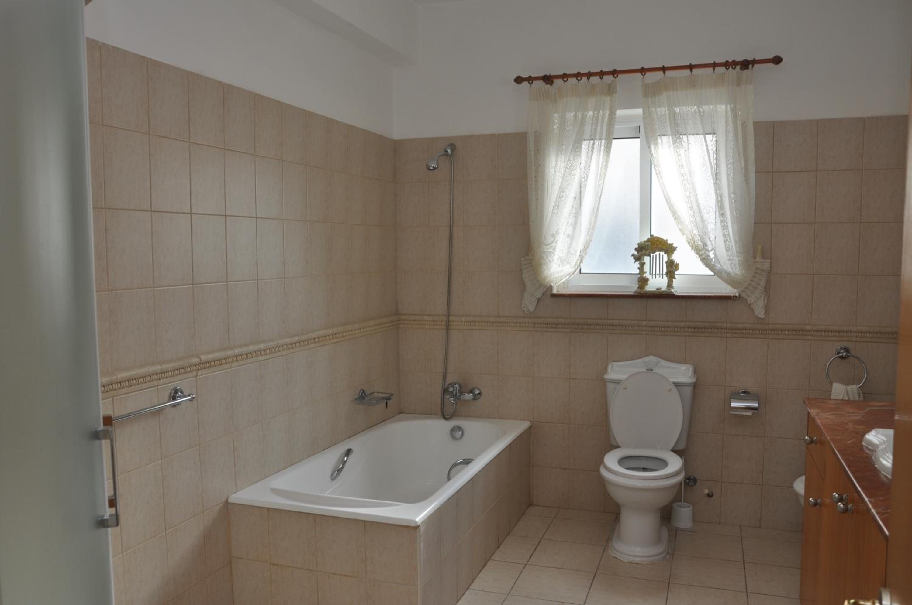 Stylish Spacious 3 BD Villa