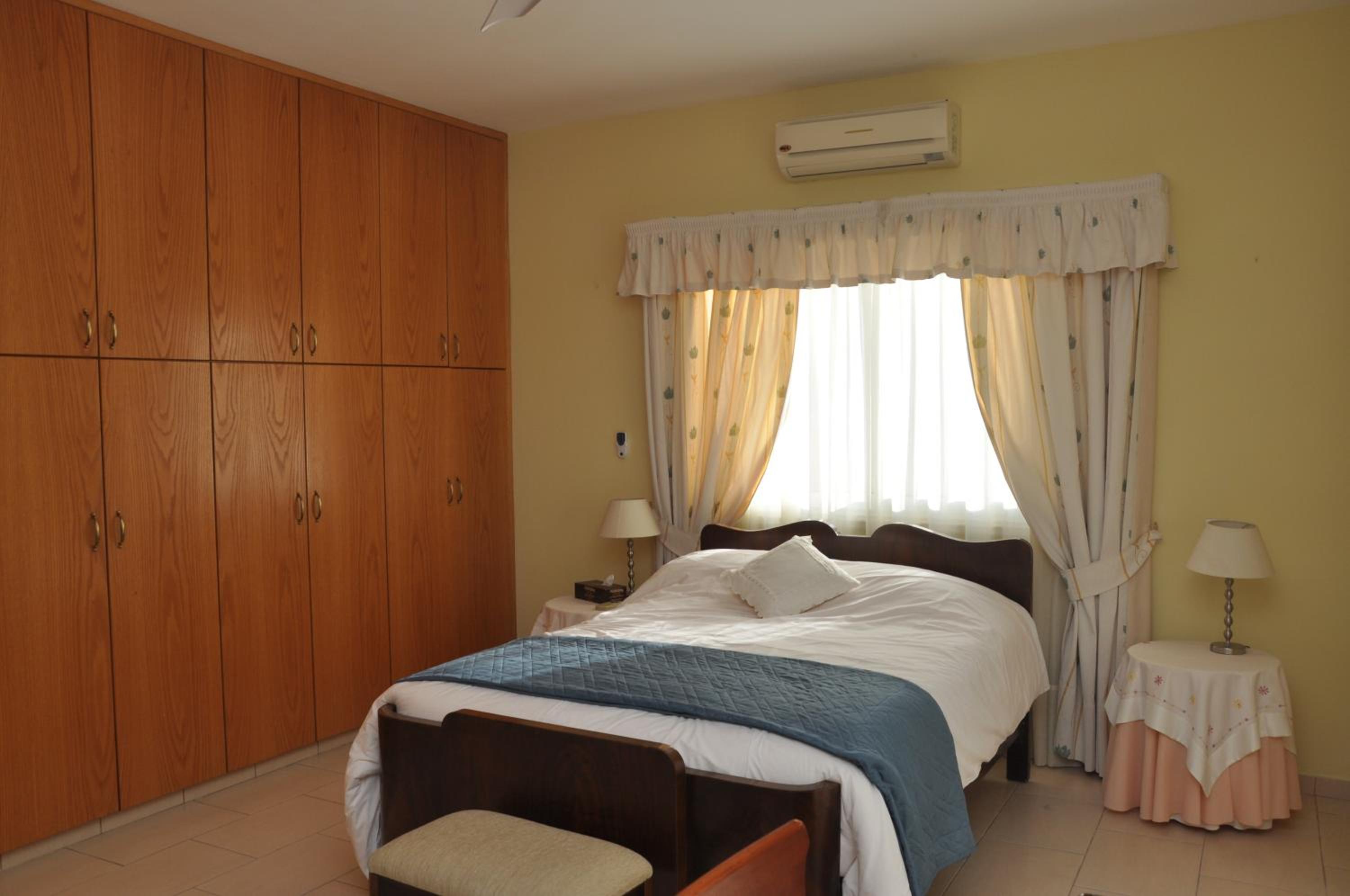 Stylish Spacious 3 BD Villa