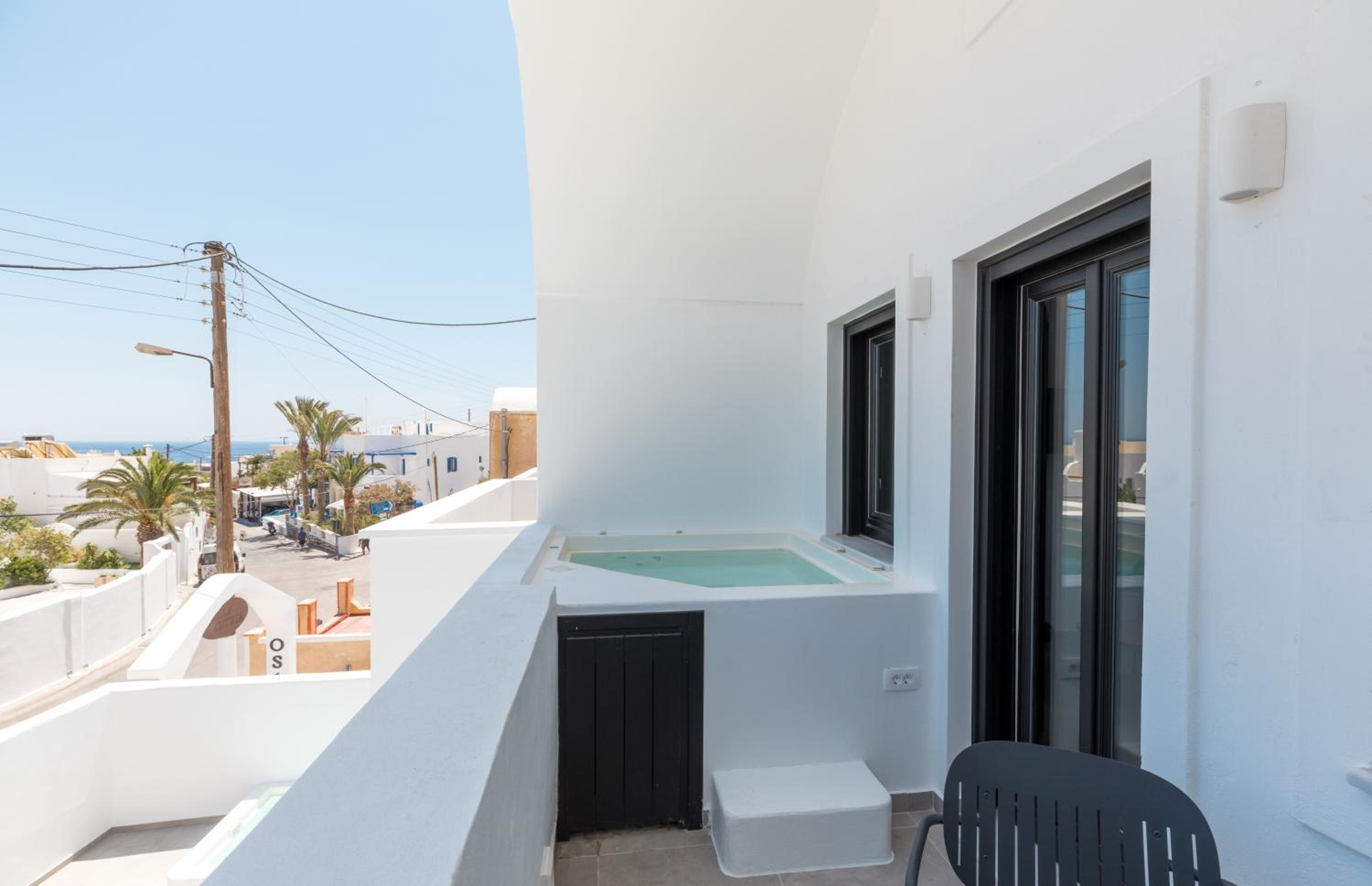 Nostos Apartments Kamari