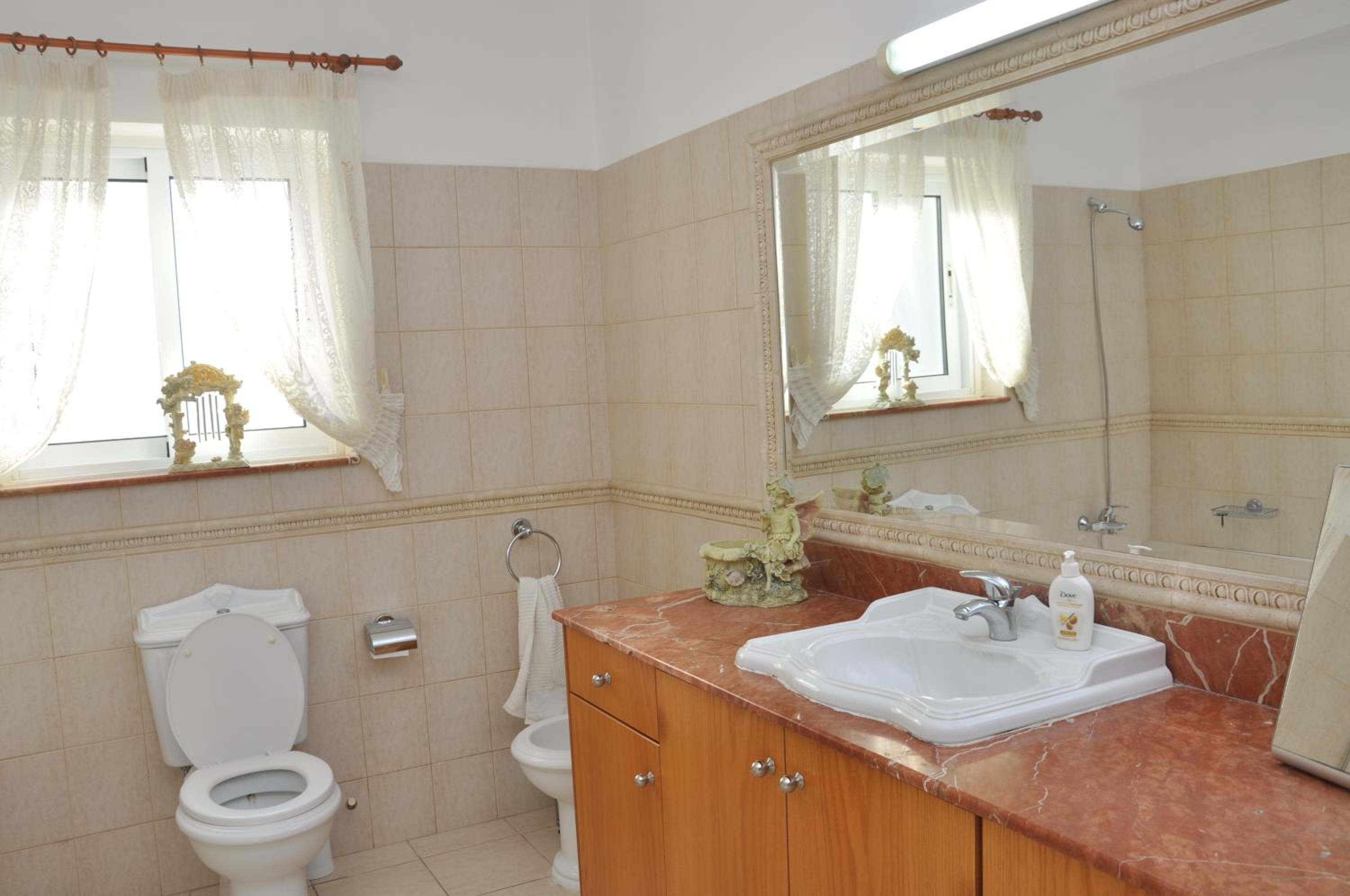 Stylish Spacious 3 BD Villa