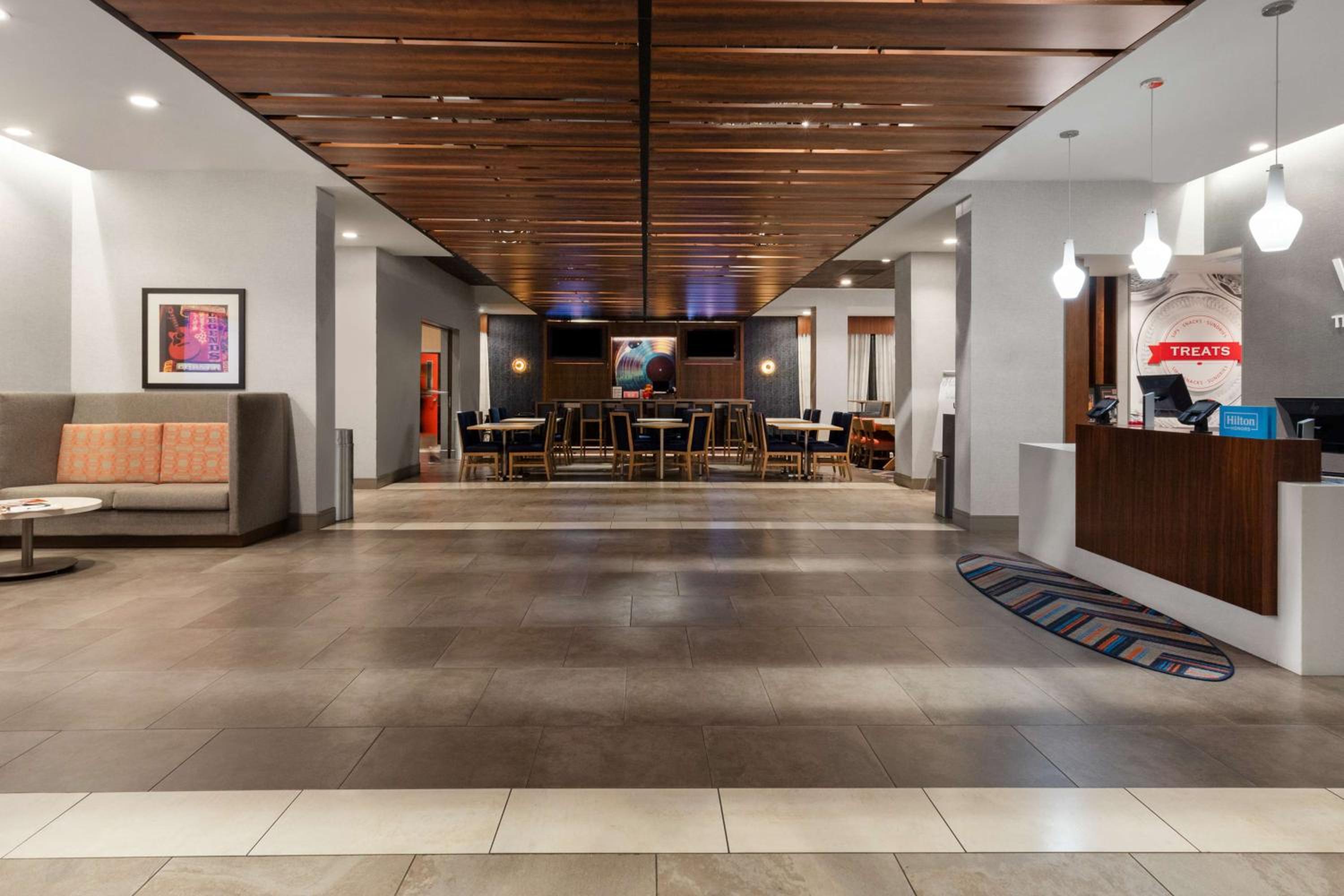 Hampton Inn by Hilton Nashville Airport Century Place - Property Image 22