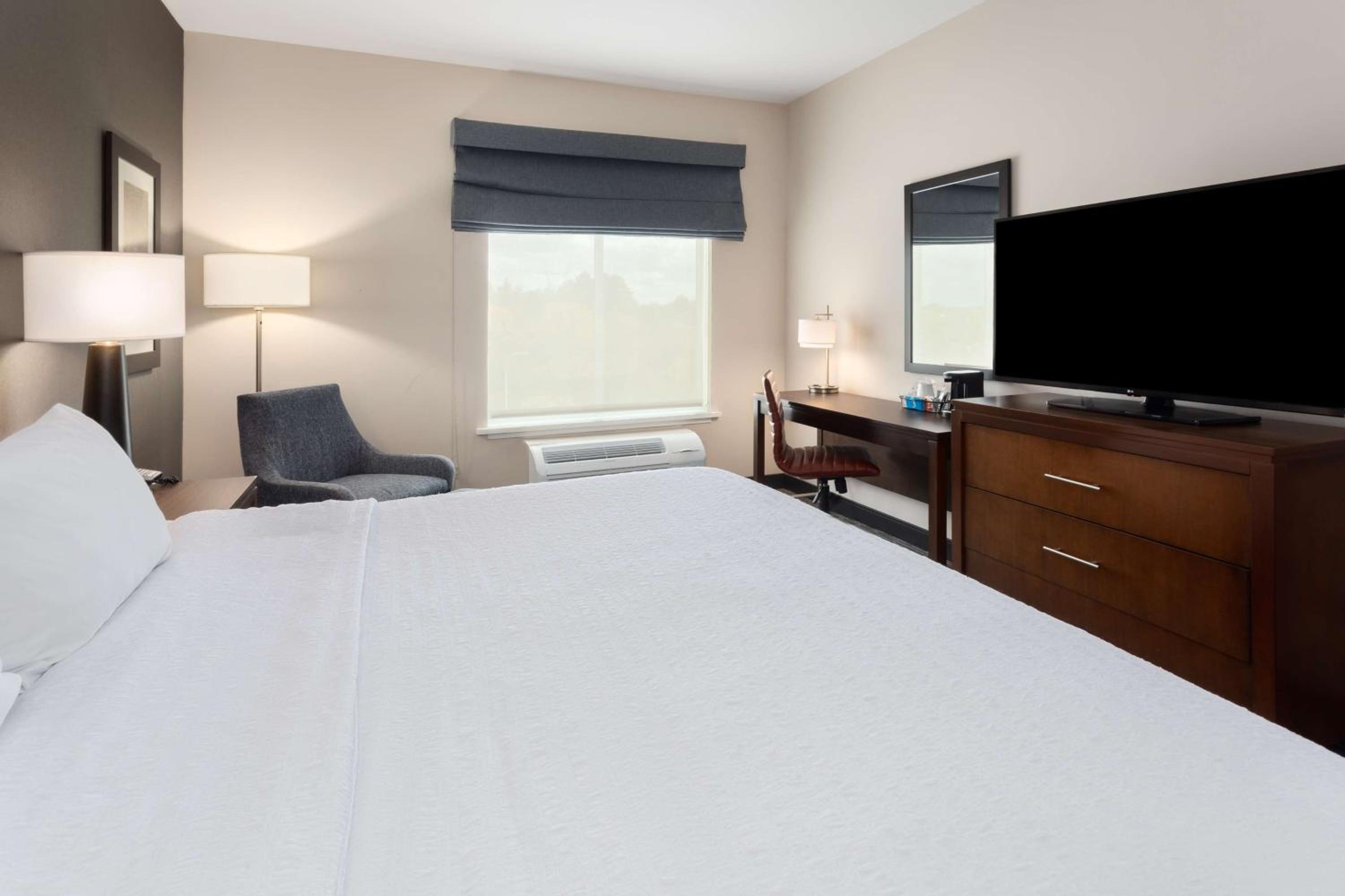 Hampton Inn by Hilton Nashville Airport Century Place - Property Image 33