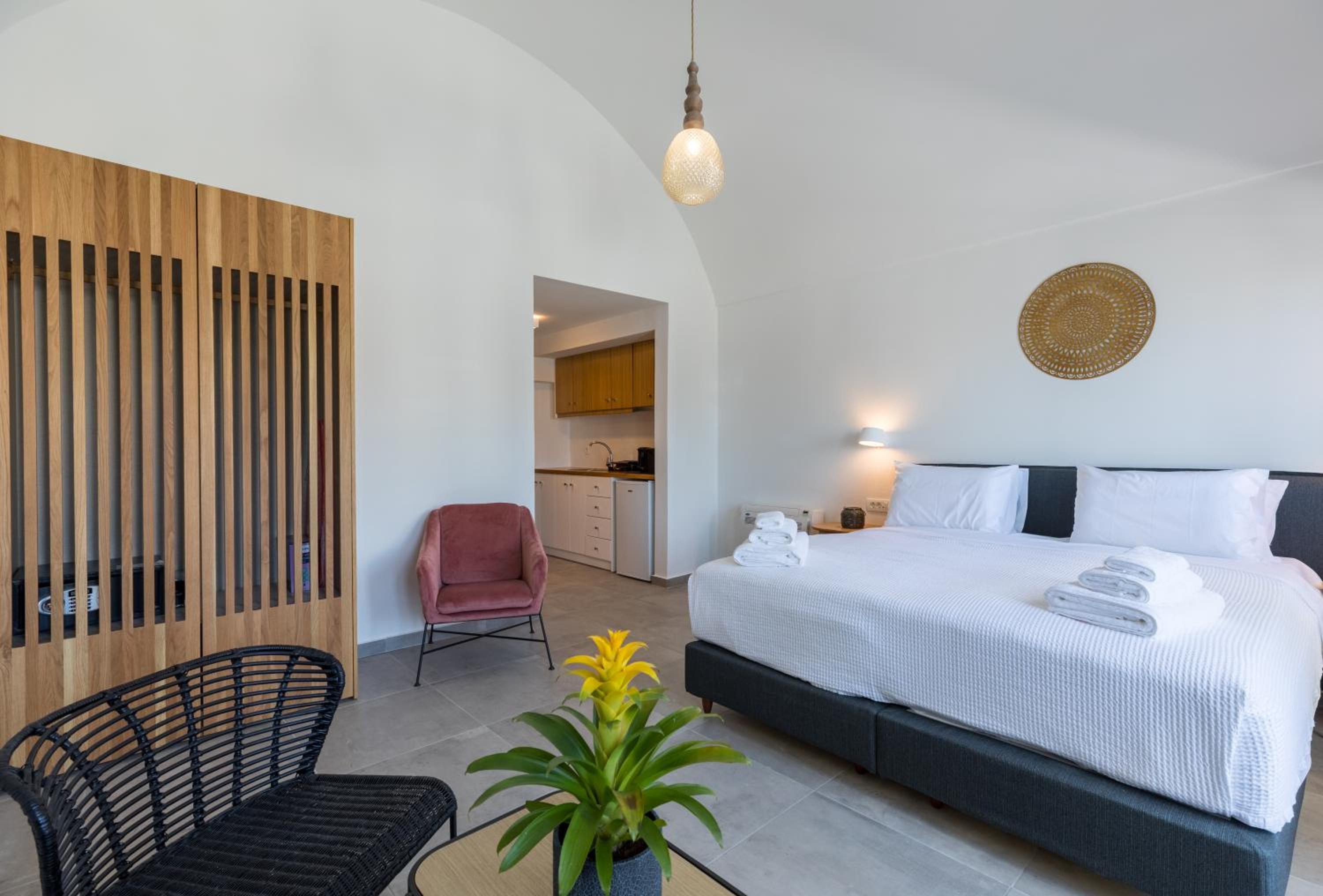 Nostos Apartments Kamari