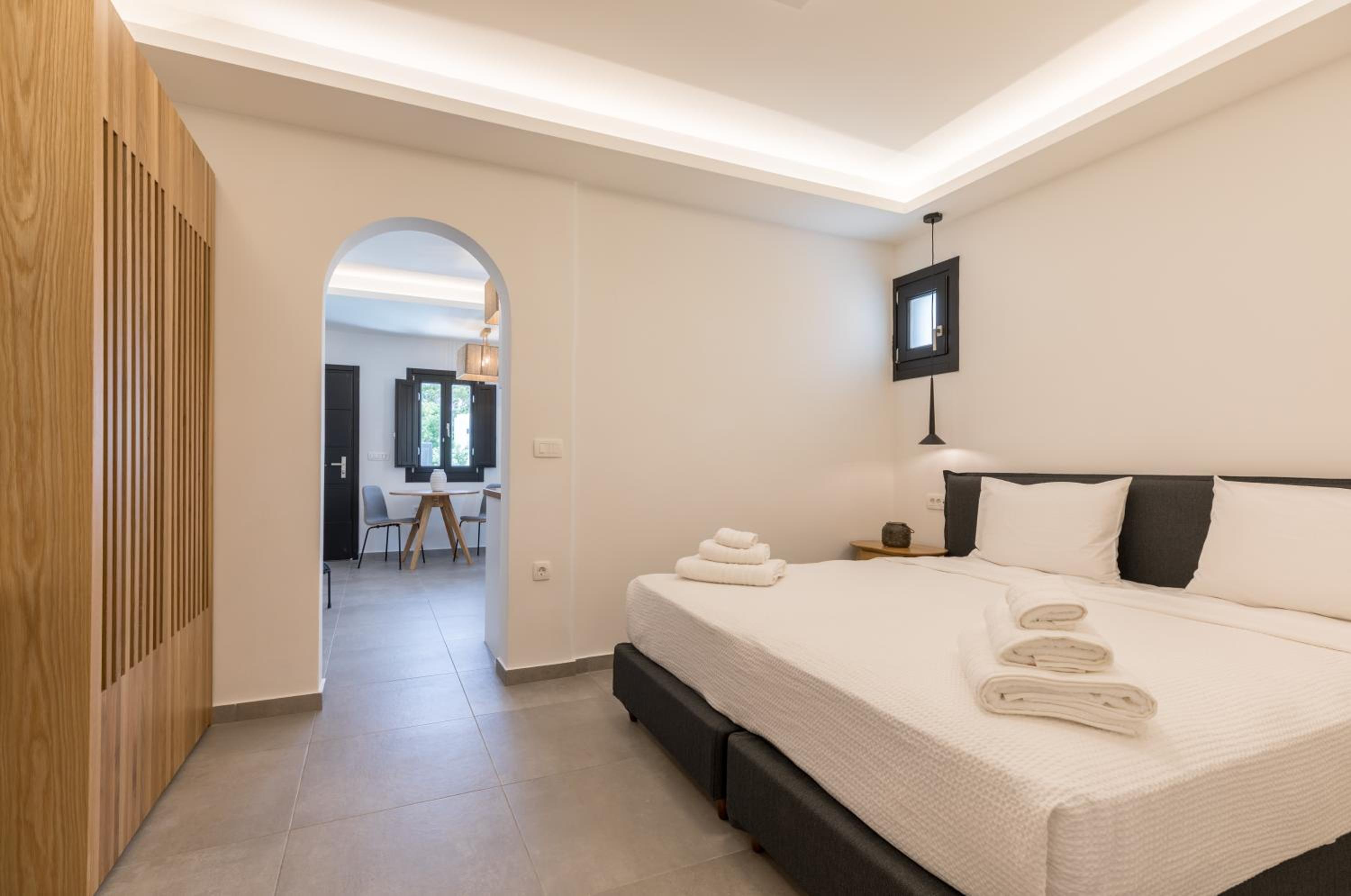 Nostos Apartments Kamari