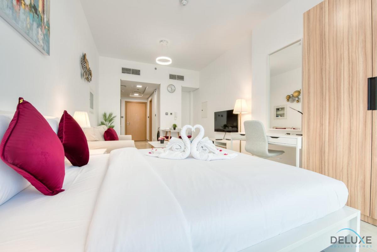 Romantic Studio in Pantheon Elysee JVC by Deluxe Holiday Homes