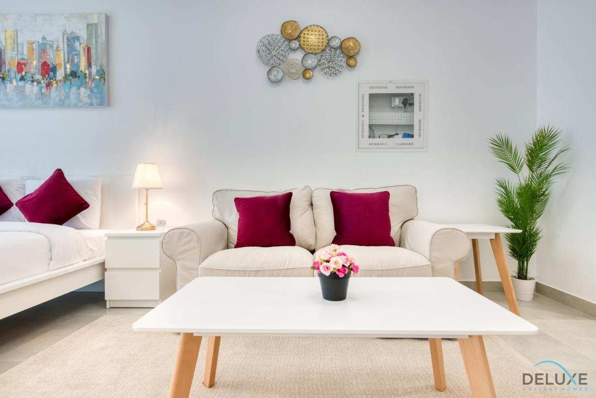 Romantic Studio in Pantheon Elysee JVC by Deluxe Holiday Homes