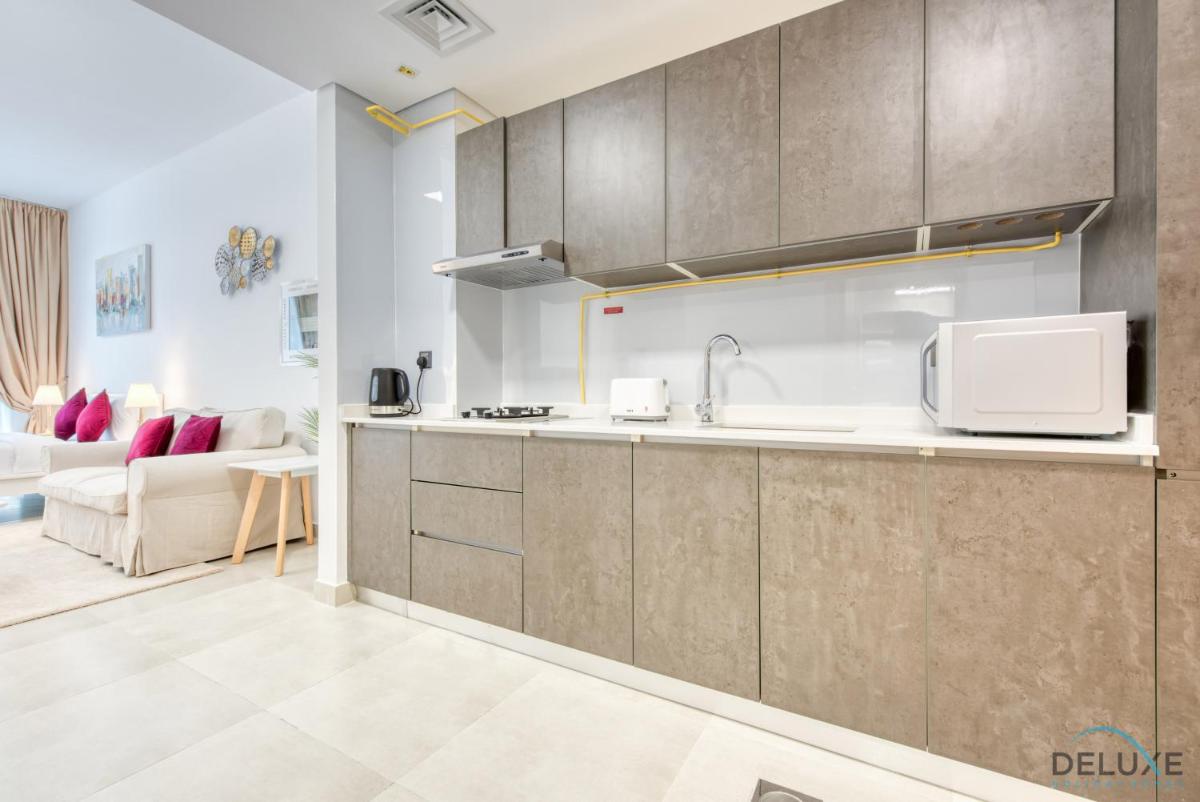 Romantic Studio in Pantheon Elysee JVC by Deluxe Holiday Homes