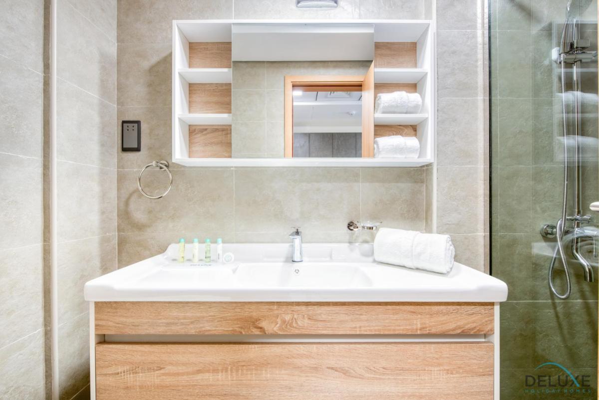 Romantic Studio in Pantheon Elysee JVC by Deluxe Holiday Homes