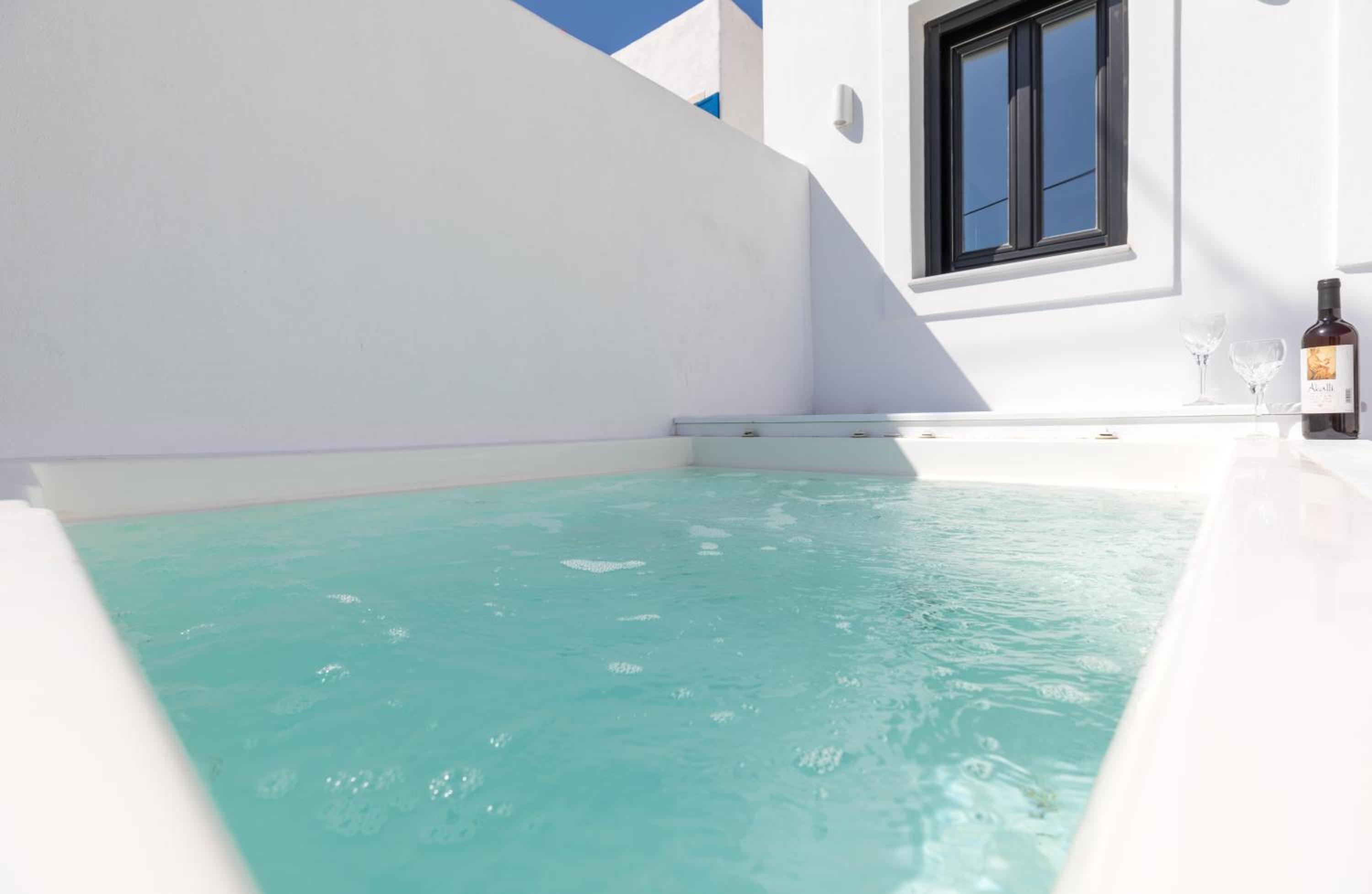 Nostos Apartments Kamari