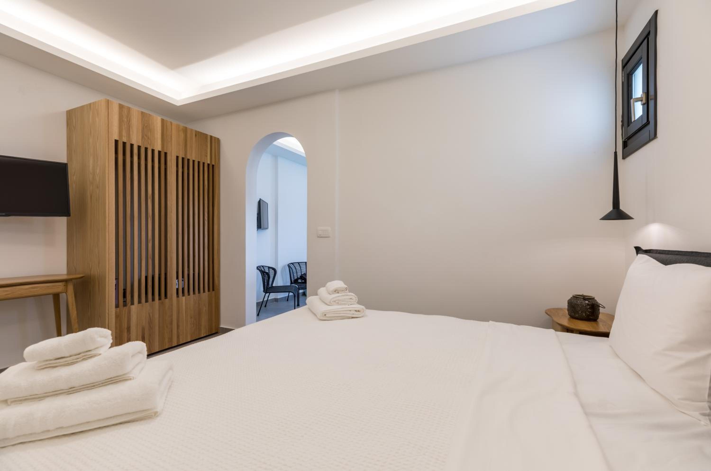 Nostos Apartments Kamari