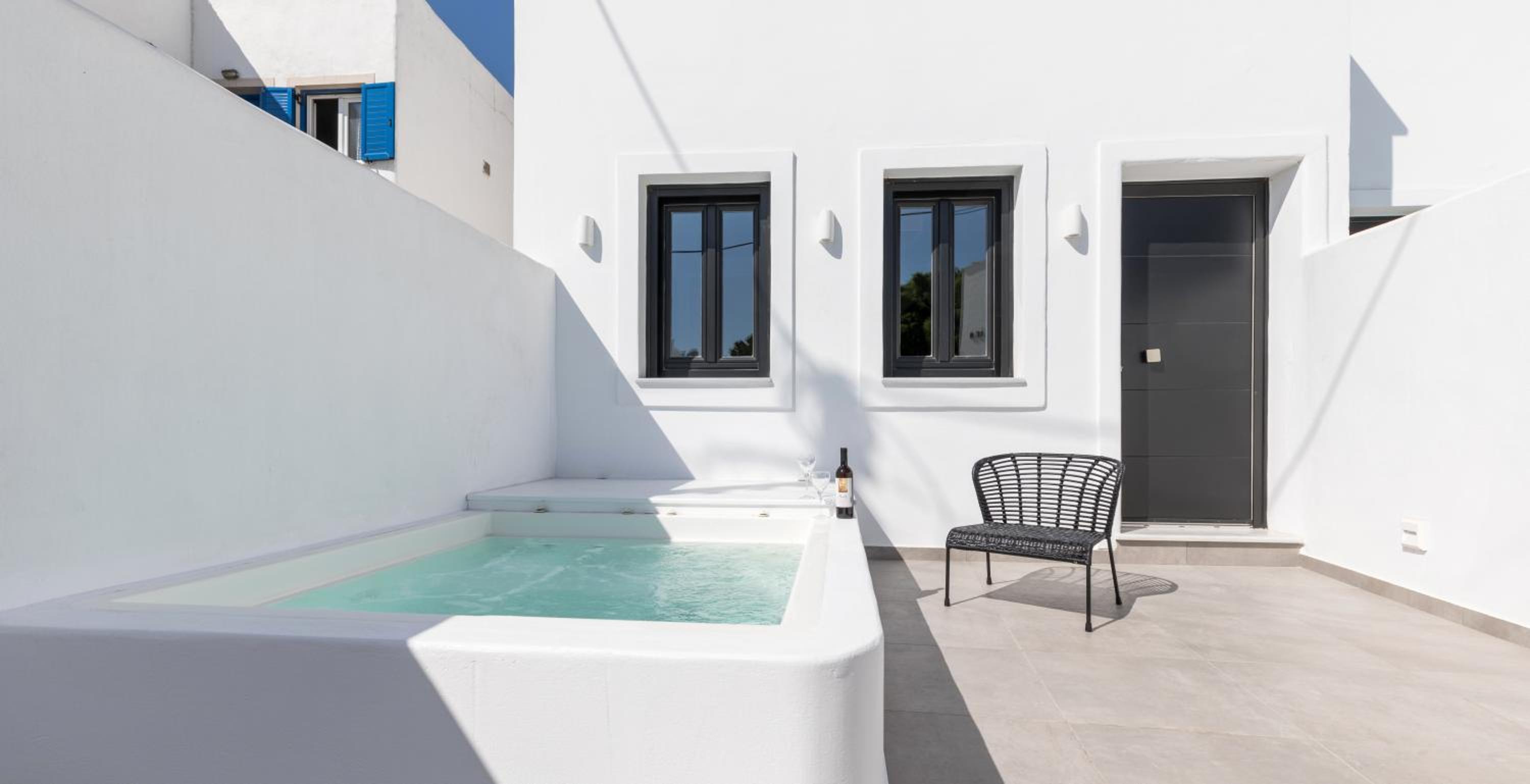 Nostos Apartments Kamari