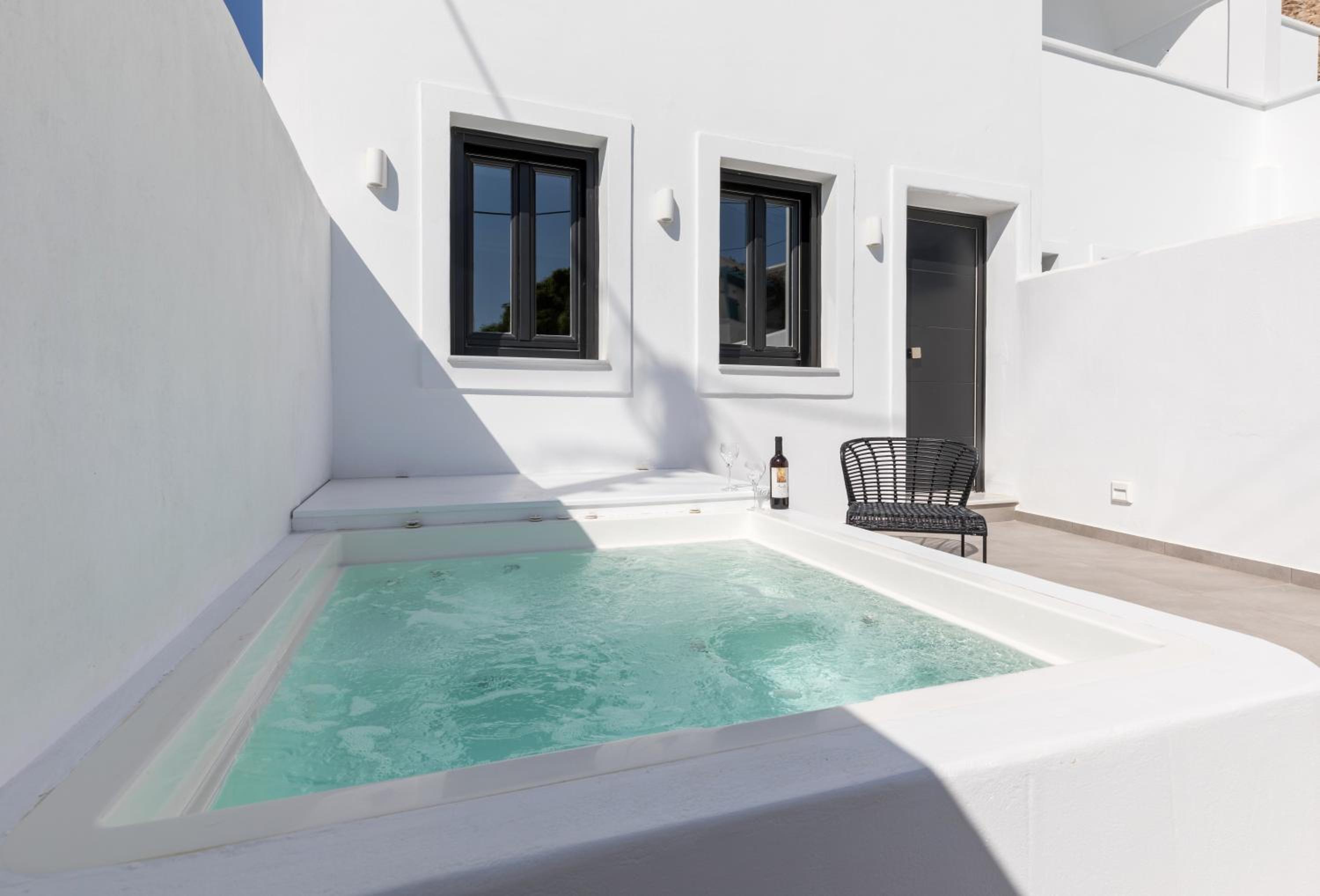 Nostos Apartments Kamari