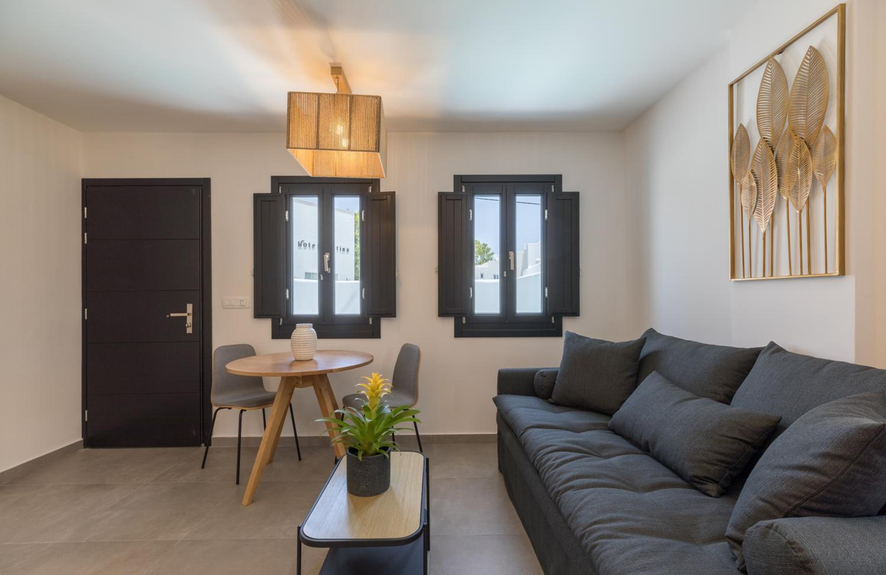 Nostos Apartments Kamari