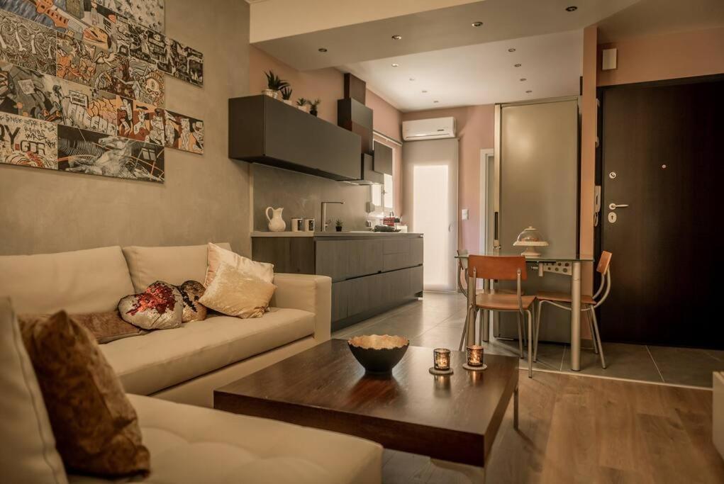 Eva's Glamorous Apartment #Mitropoleos61