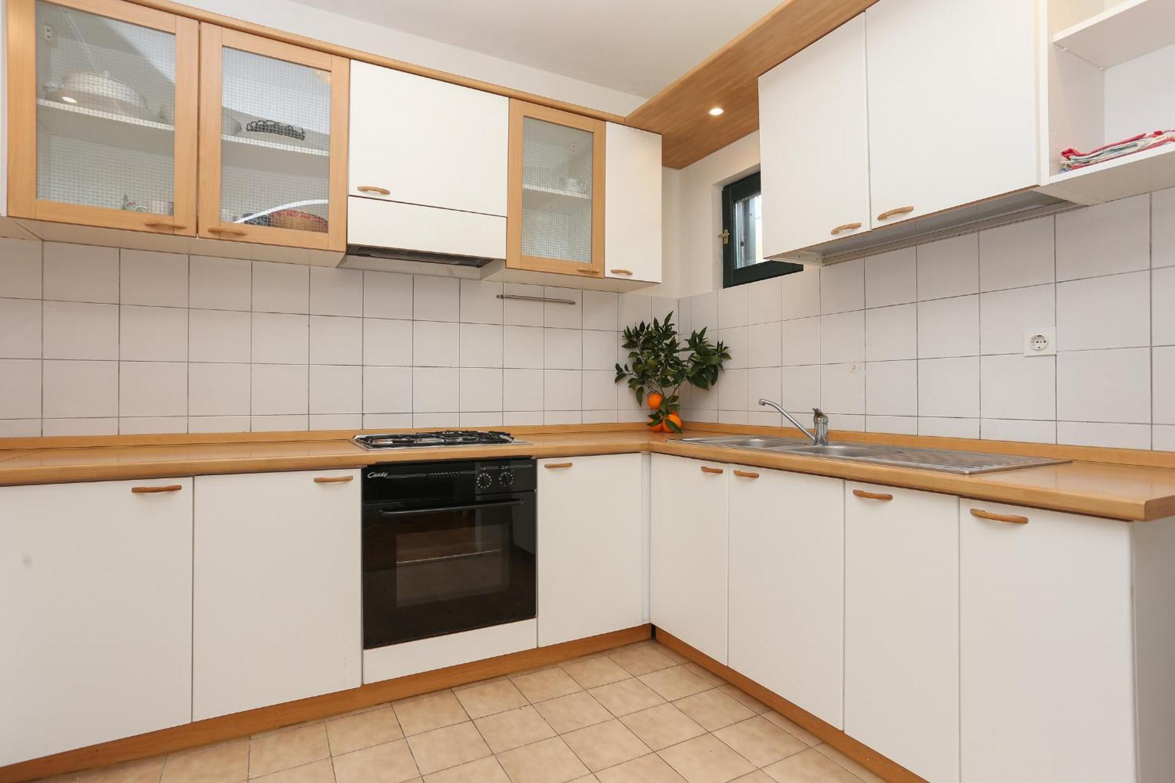 Apartmani Zuvan Trogir view 5