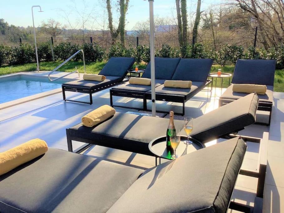 Villa Pina***** in Karigador/Novigrad view 5