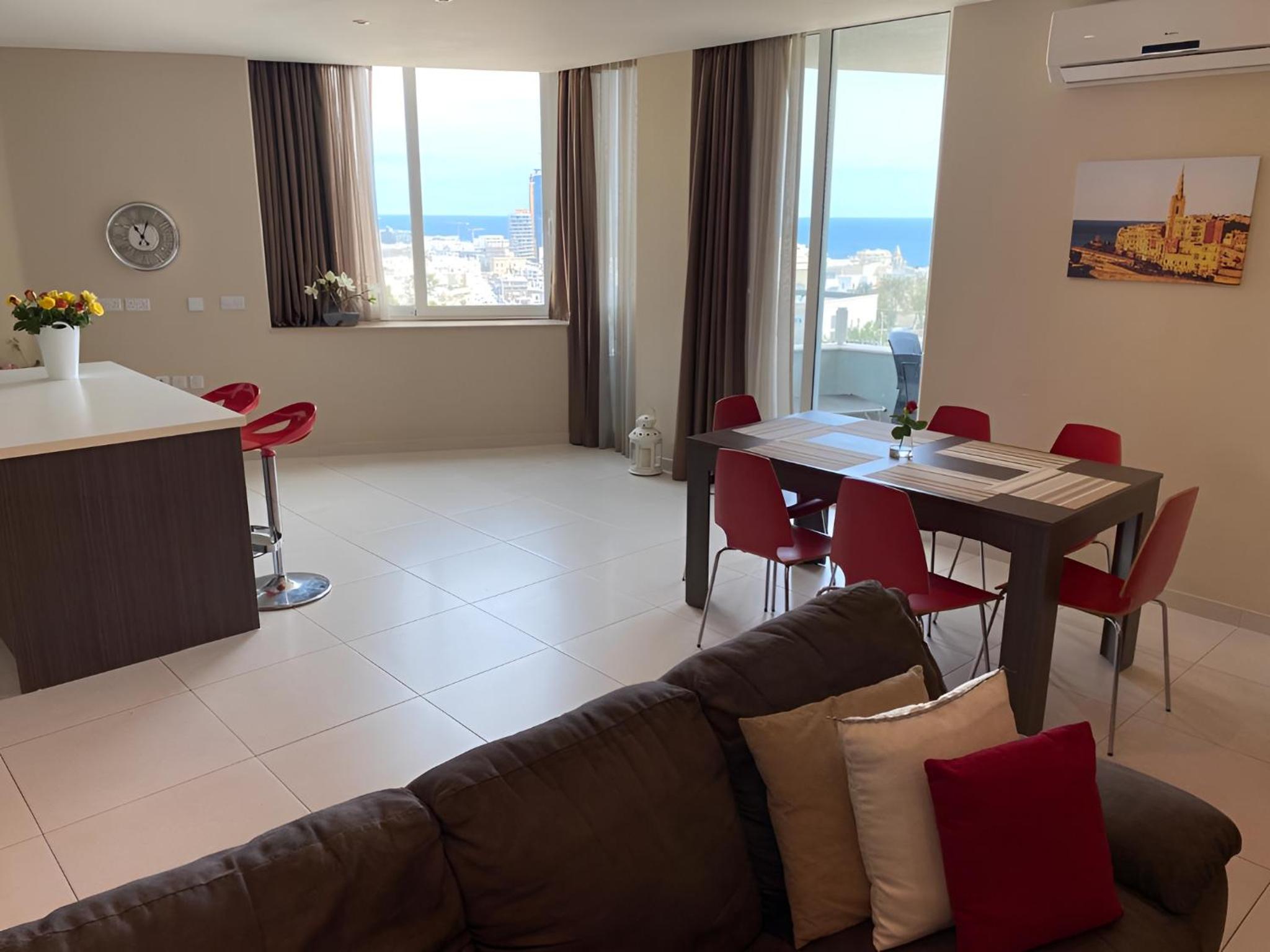 St. Julian's Super Bright And Spacious Seaview Apartment photo 5