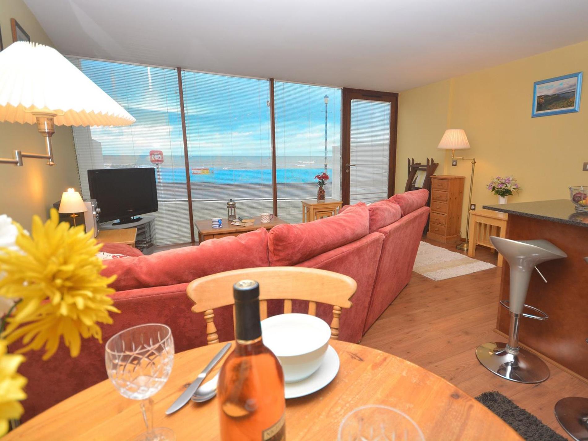 1 Bed in Westward Ho NAUTI view 2