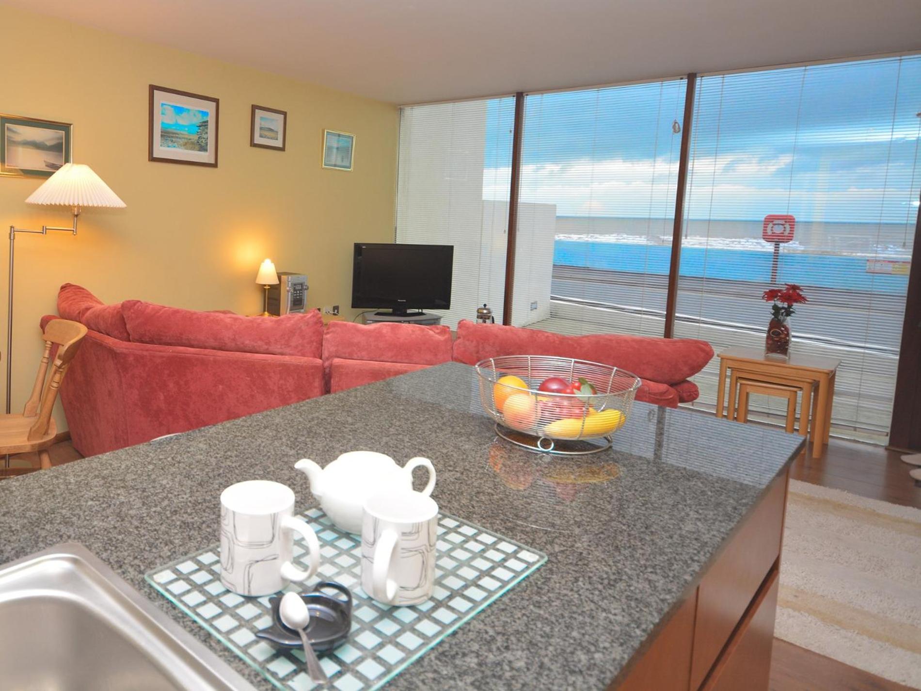 1 Bed in Westward Ho NAUTI view 3