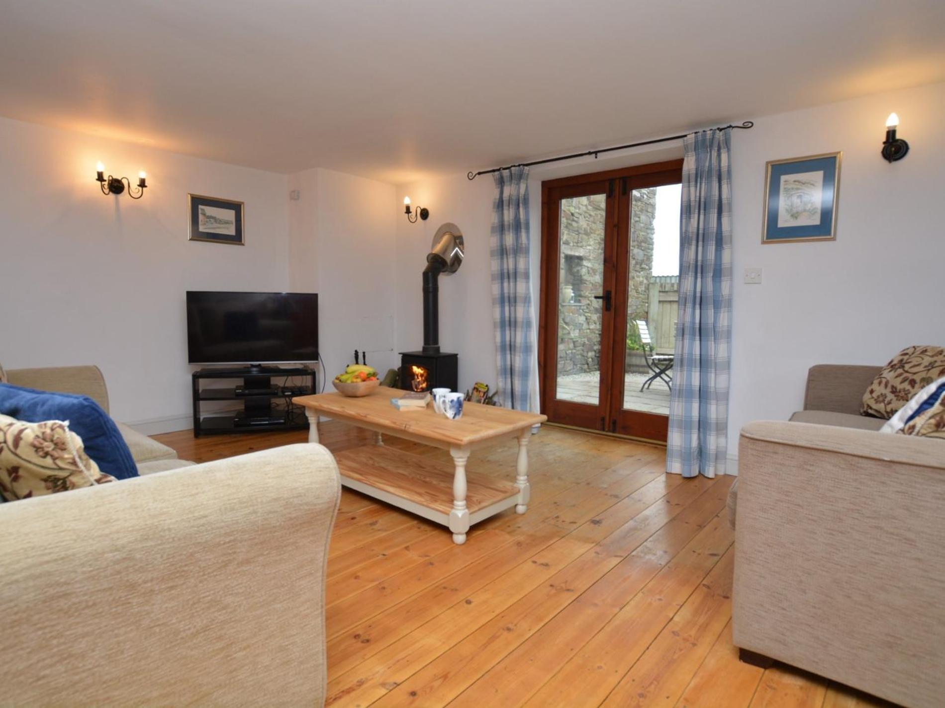 2 Bed in Bude oc-coryw view 4