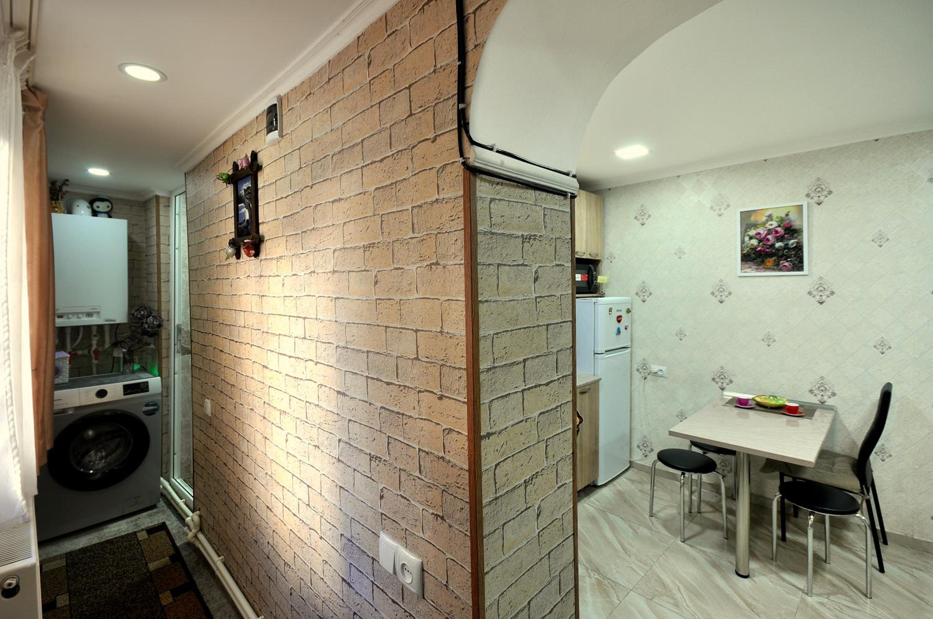 Suzi Apartments view 5