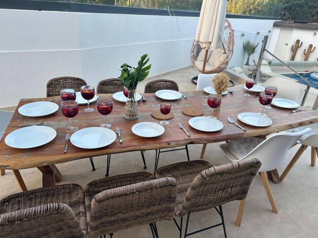 Private Luxurious Villa Walking Distance to Puerto Banus