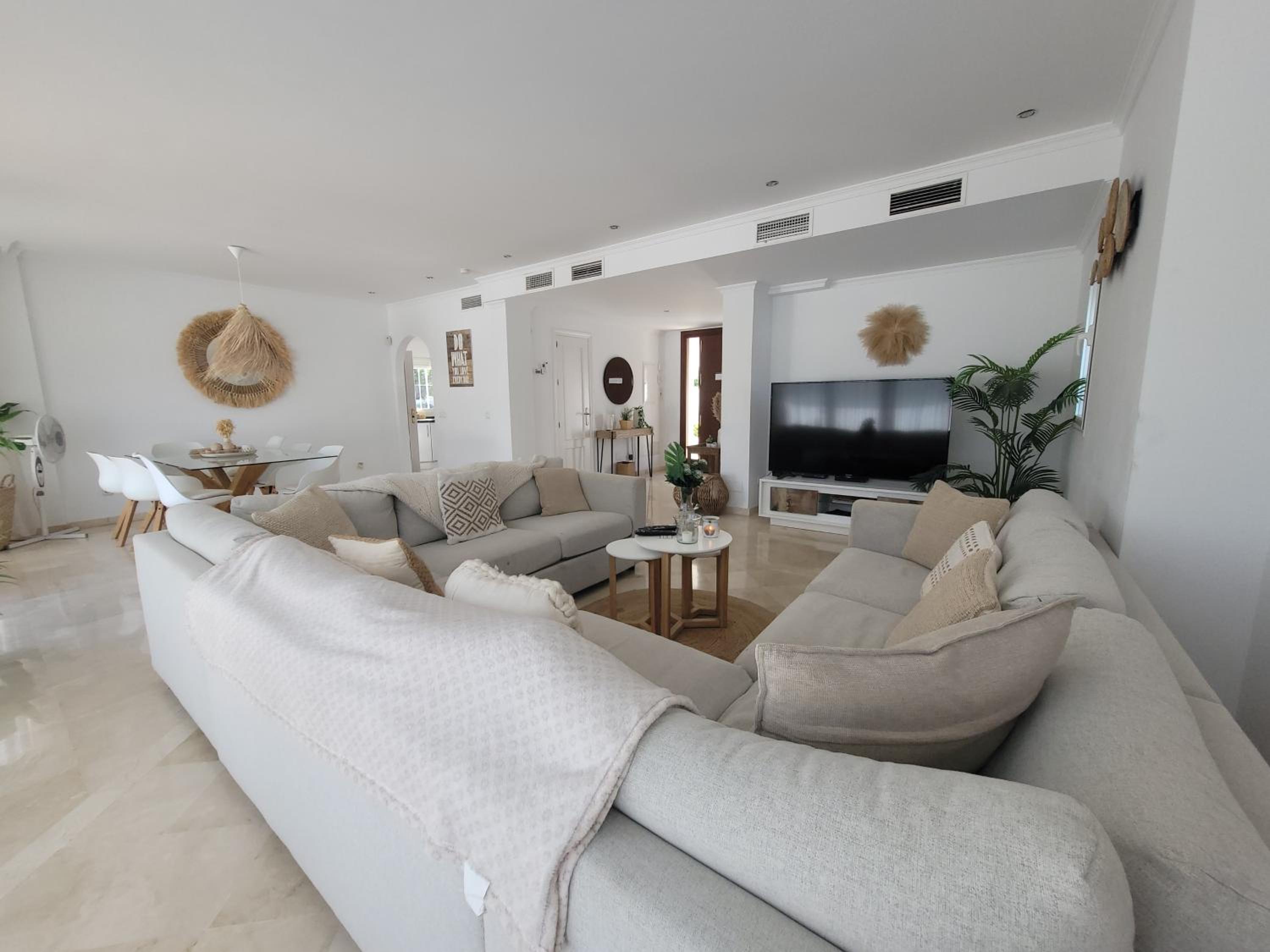 Private Luxurious Villa Walking Distance to Puerto Banus