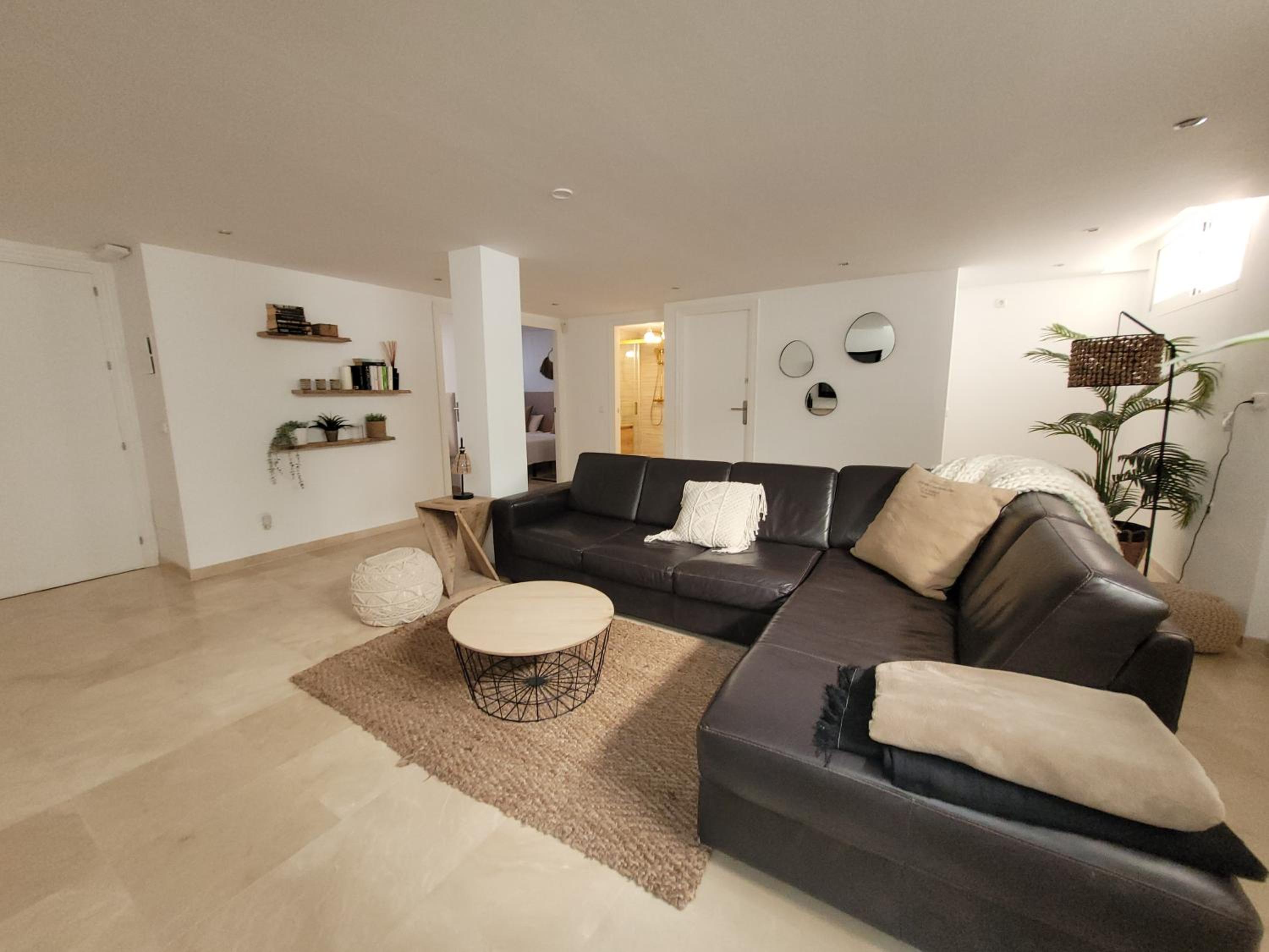 Private Luxurious Villa Walking Distance to Puerto Banus