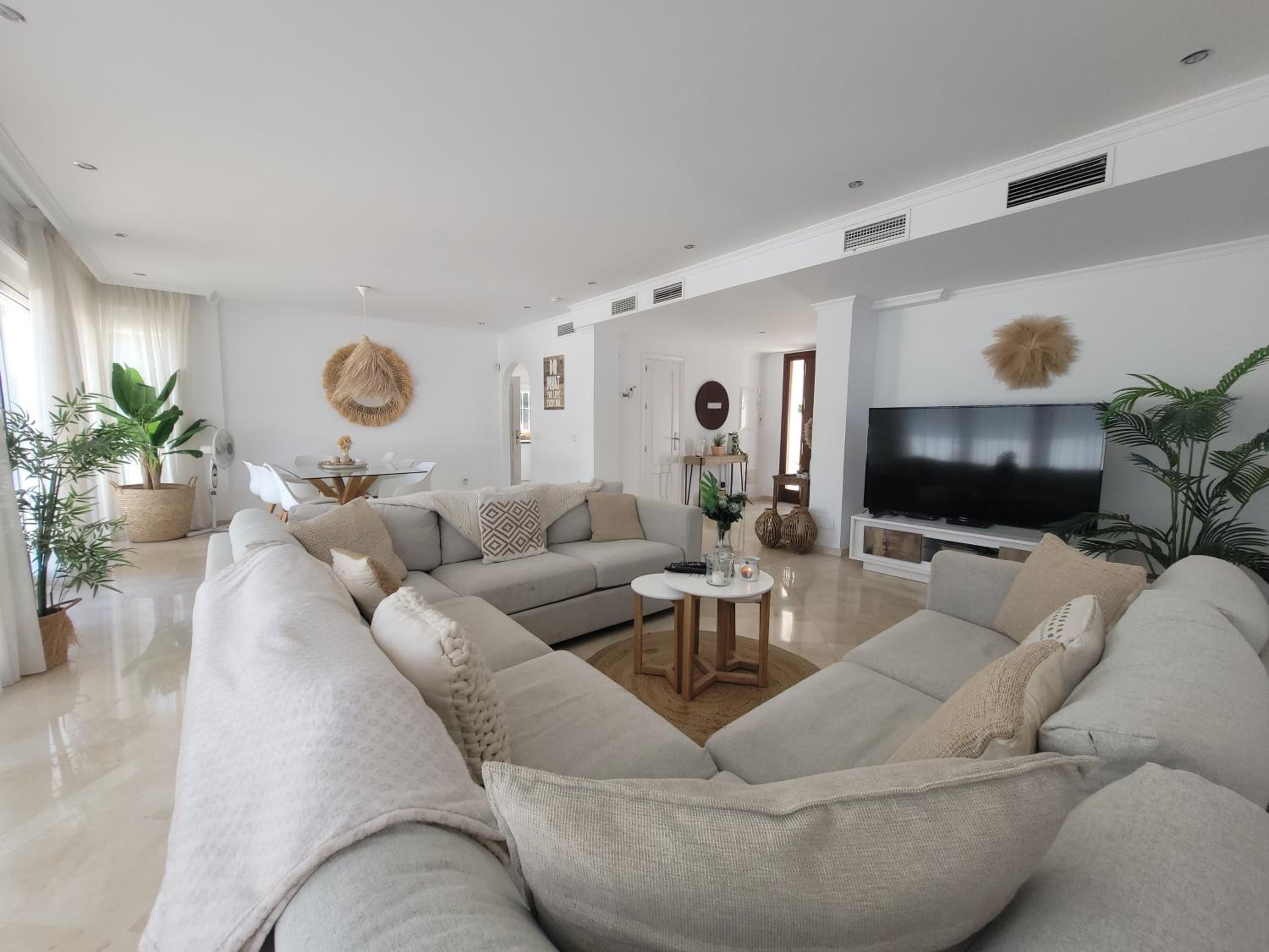 Private Luxurious Villa Walking Distance to Puerto Banus