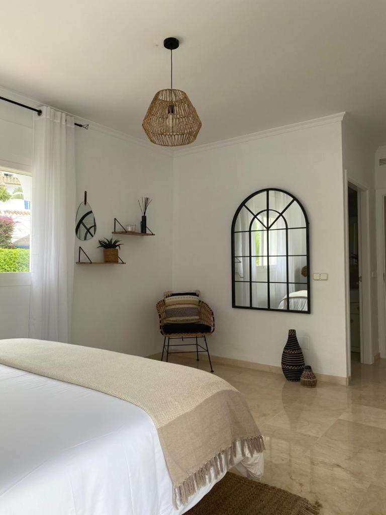 Private Luxurious Villa Walking Distance to Puerto Banus