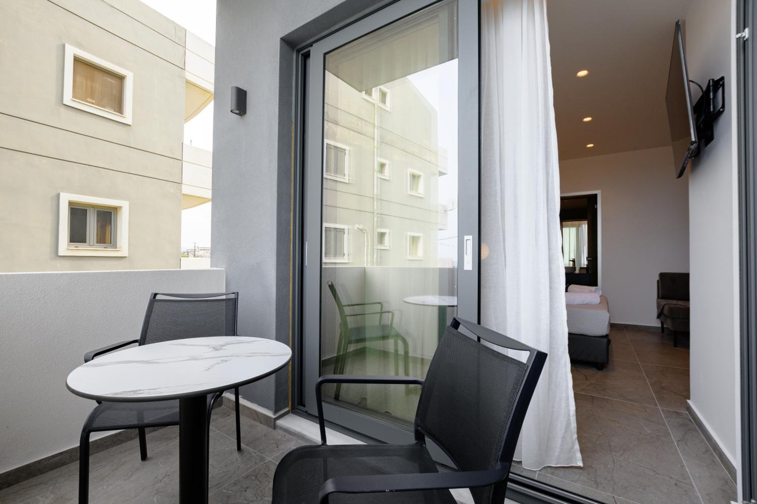 EcoHeaven Suites