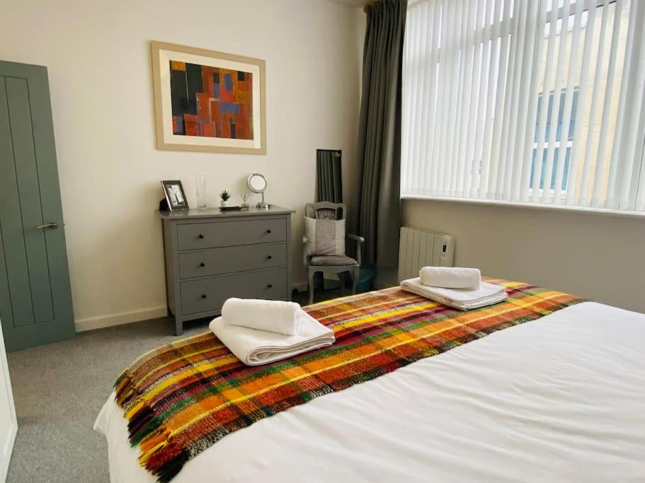 Portland View - Spacious & Comfortable