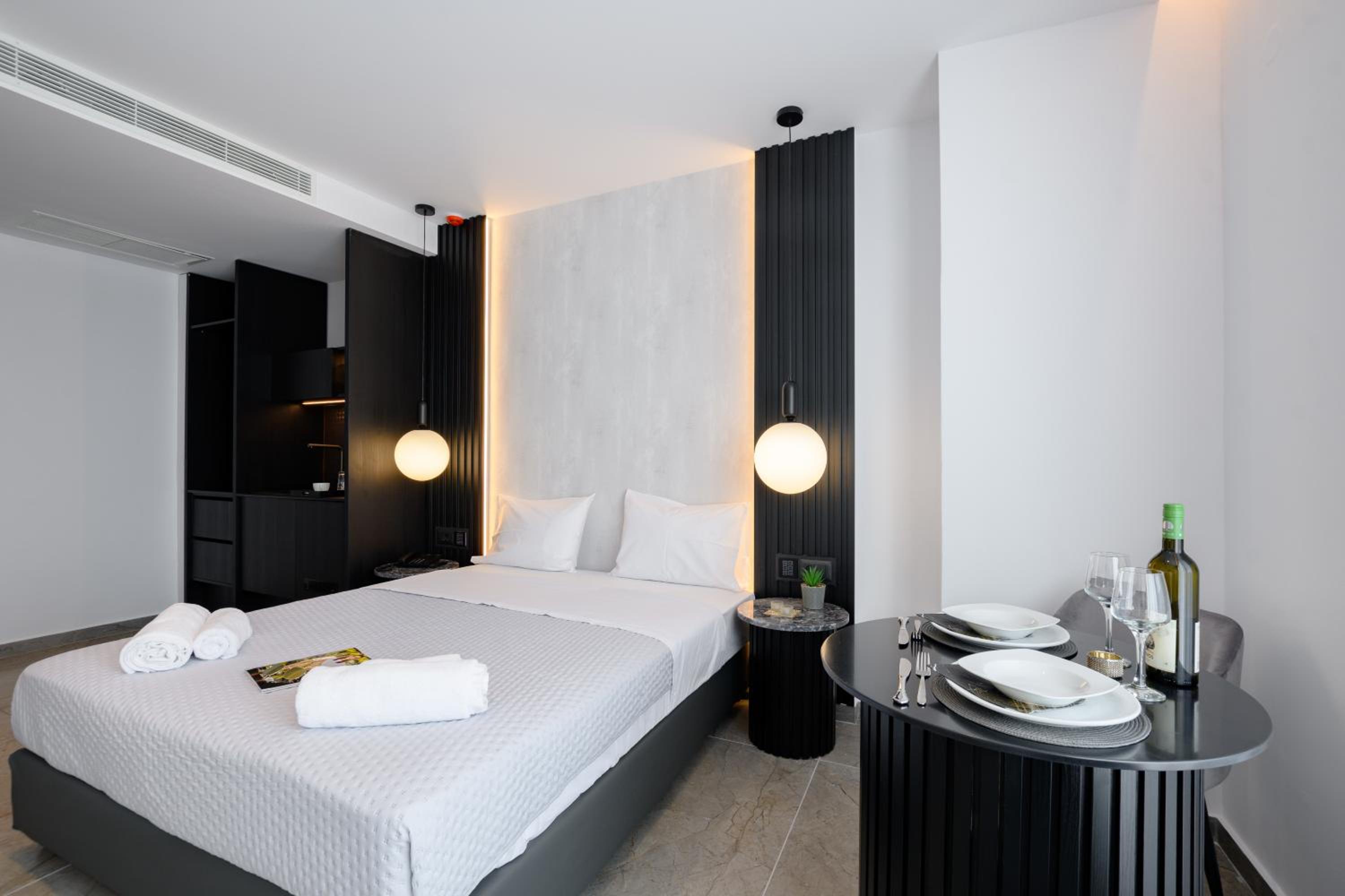EcoHeaven Suites