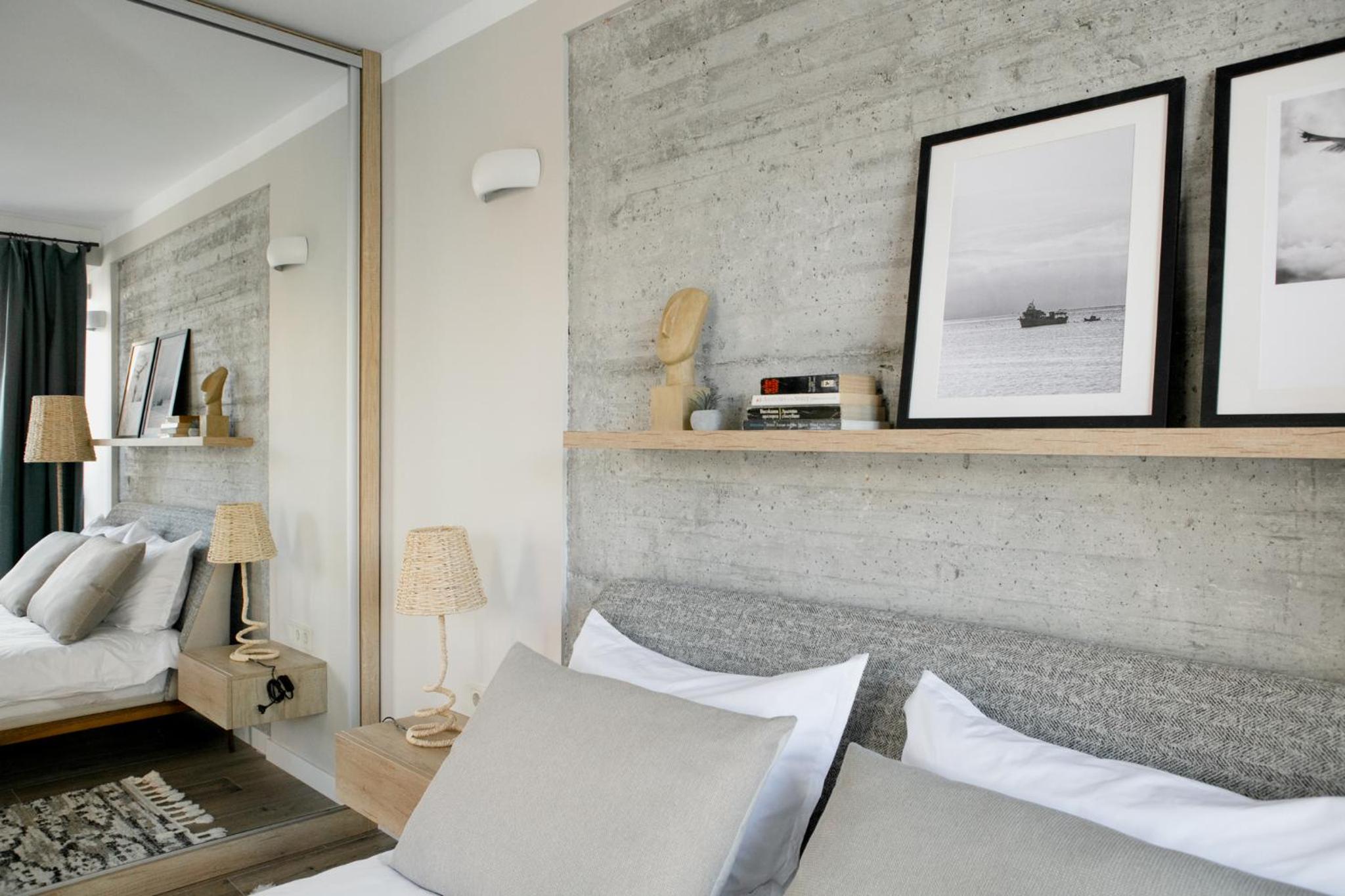 8th Hill Apartments