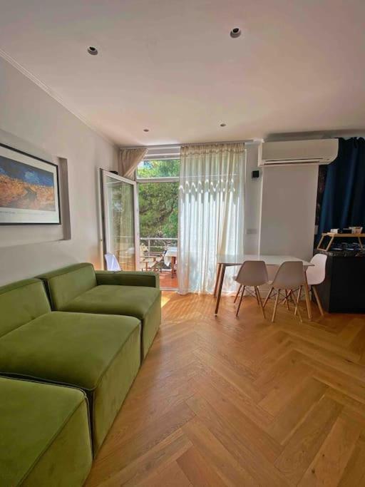 Connor Premium Apartment