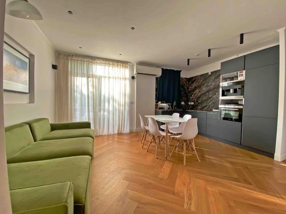 Connor Premium Apartment