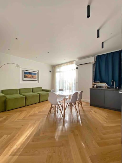 Connor Premium Apartment