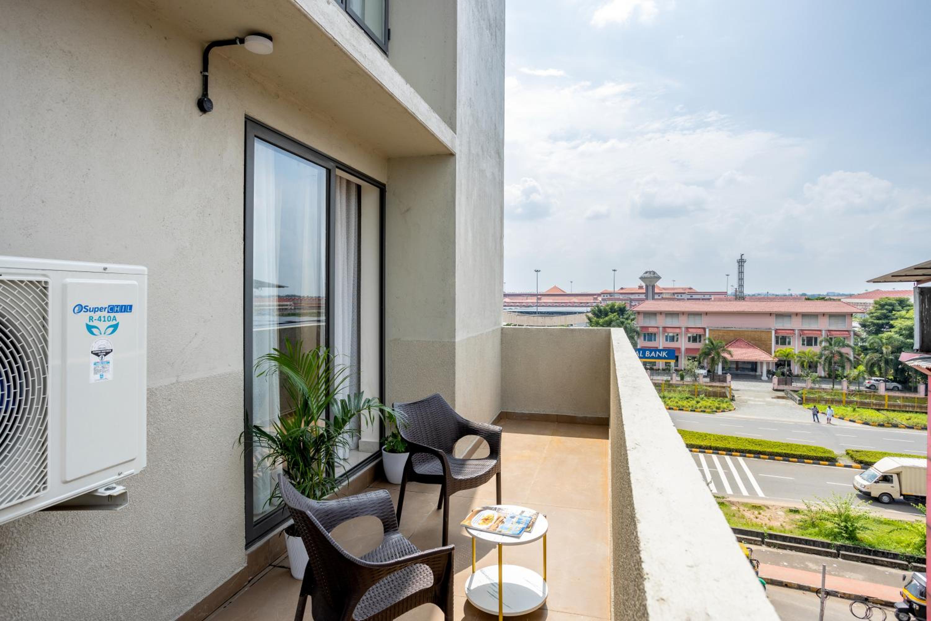 PRESIDENCY AIRPORT HOTEL